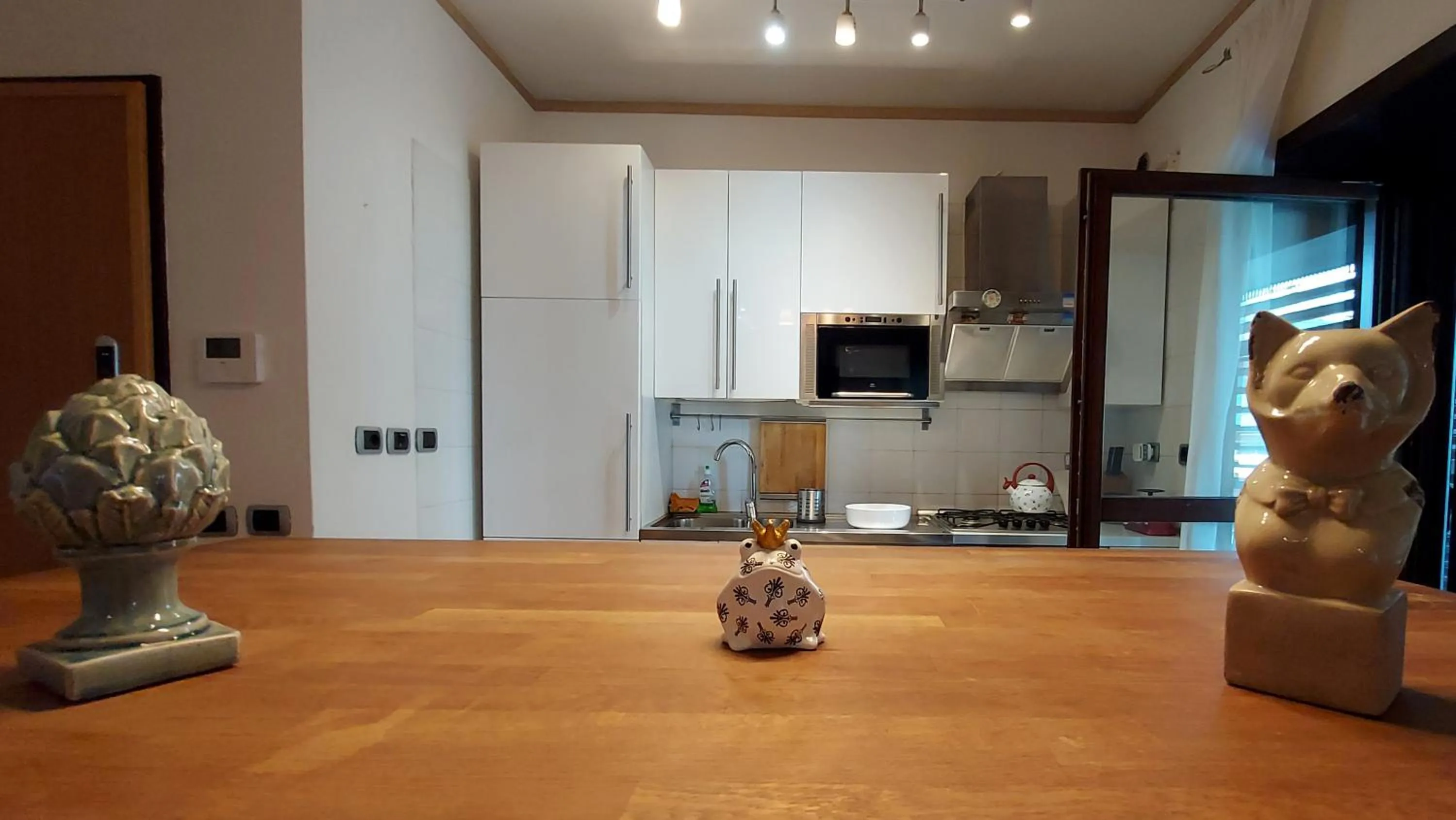 Restaurant/places to eat in Home Sorbara Luxury Home no 01