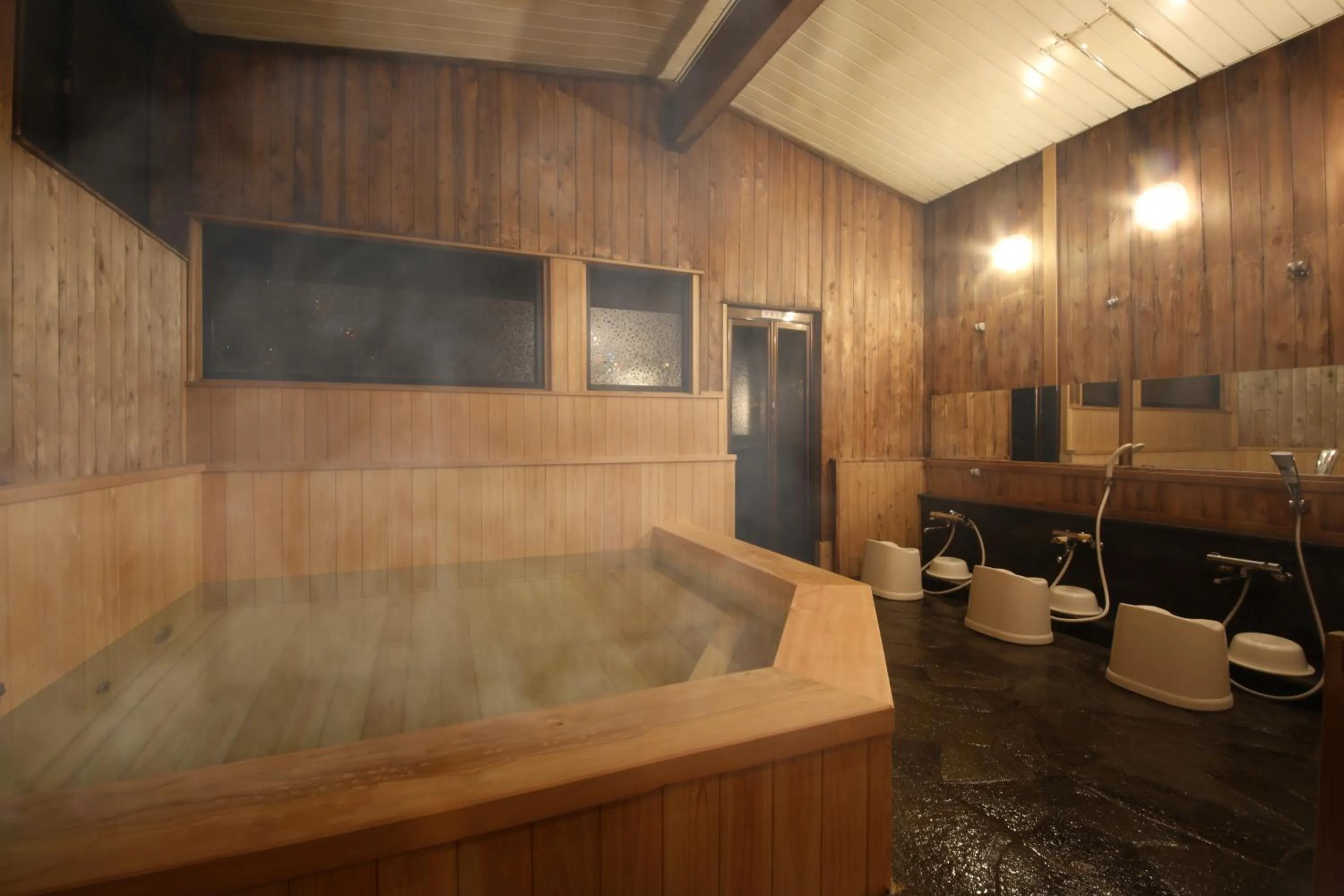 Hot Spring Bath in Iroriyado Hidaya