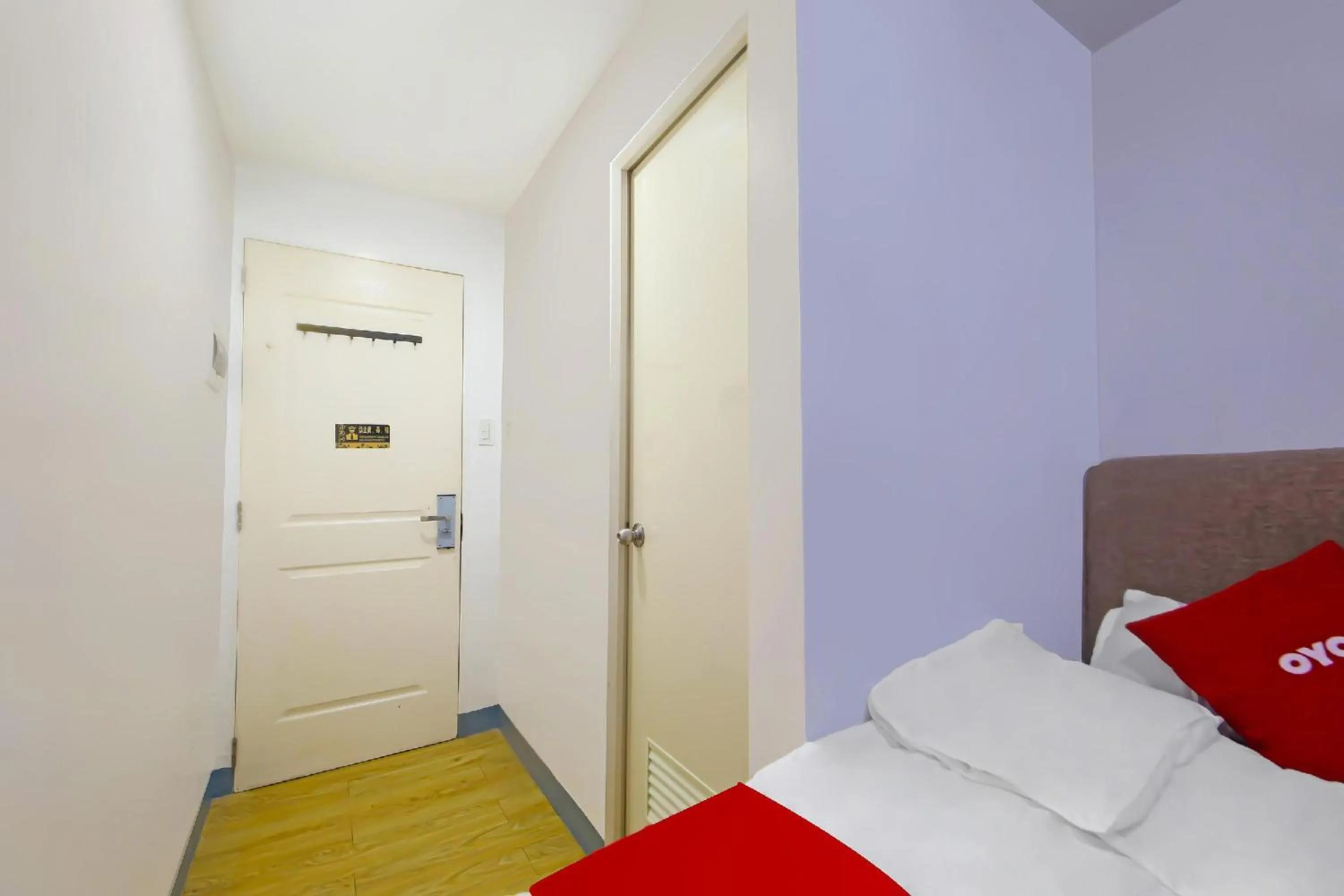 Bedroom, Bed in Loveness Apartelle