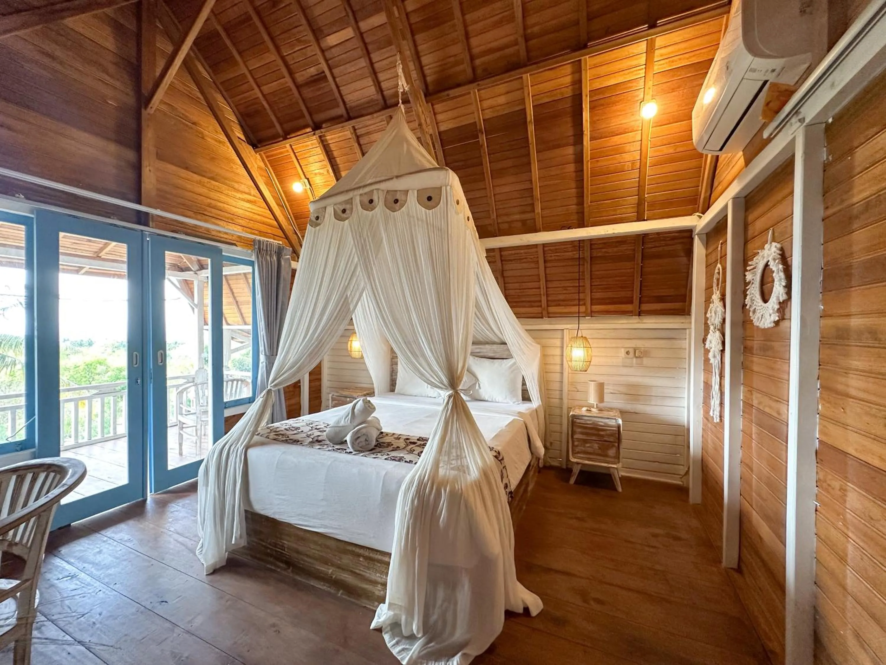 Bed in Sunset Hill Penida Resort