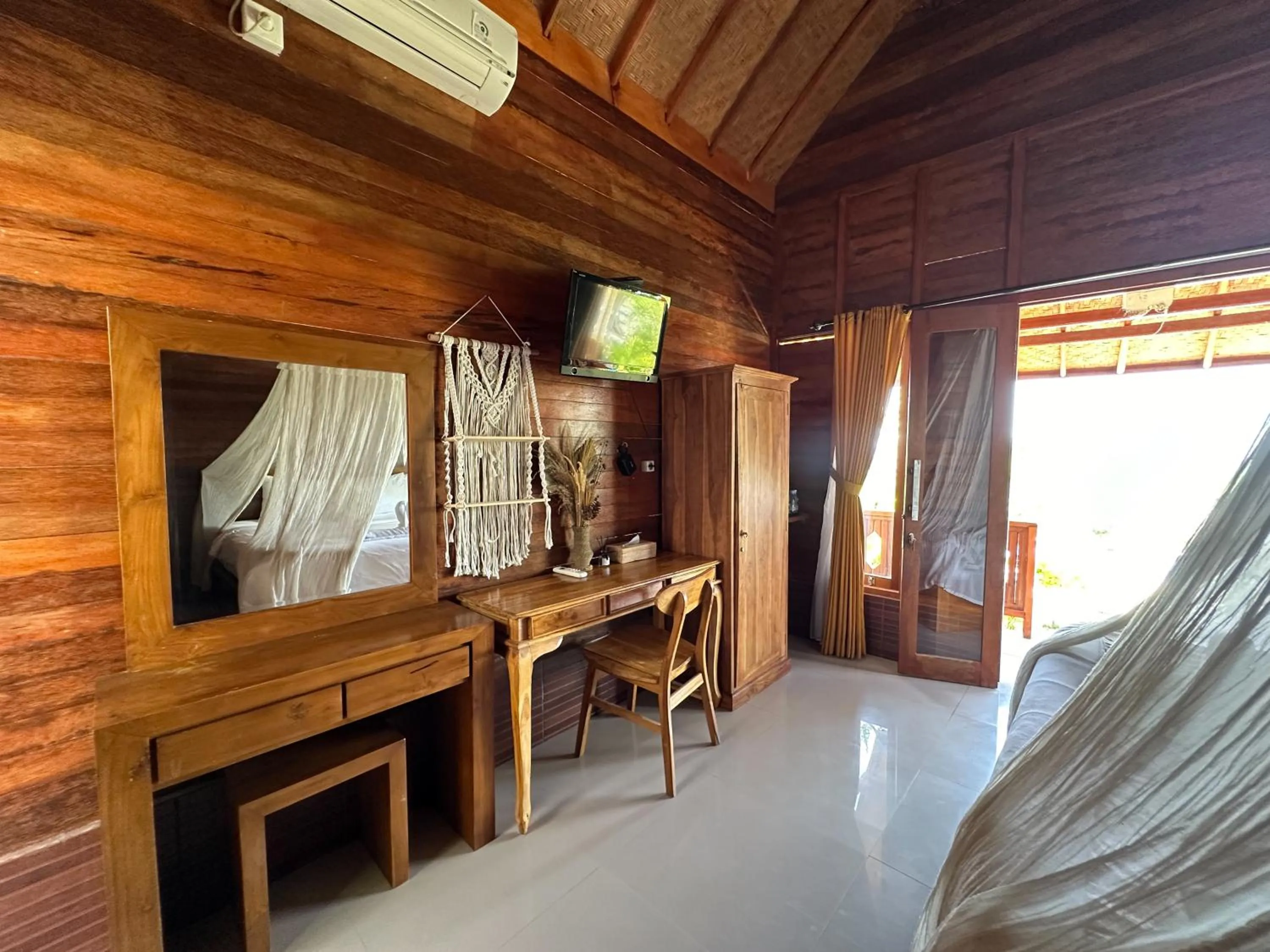 Sunset Hill Penida Resort