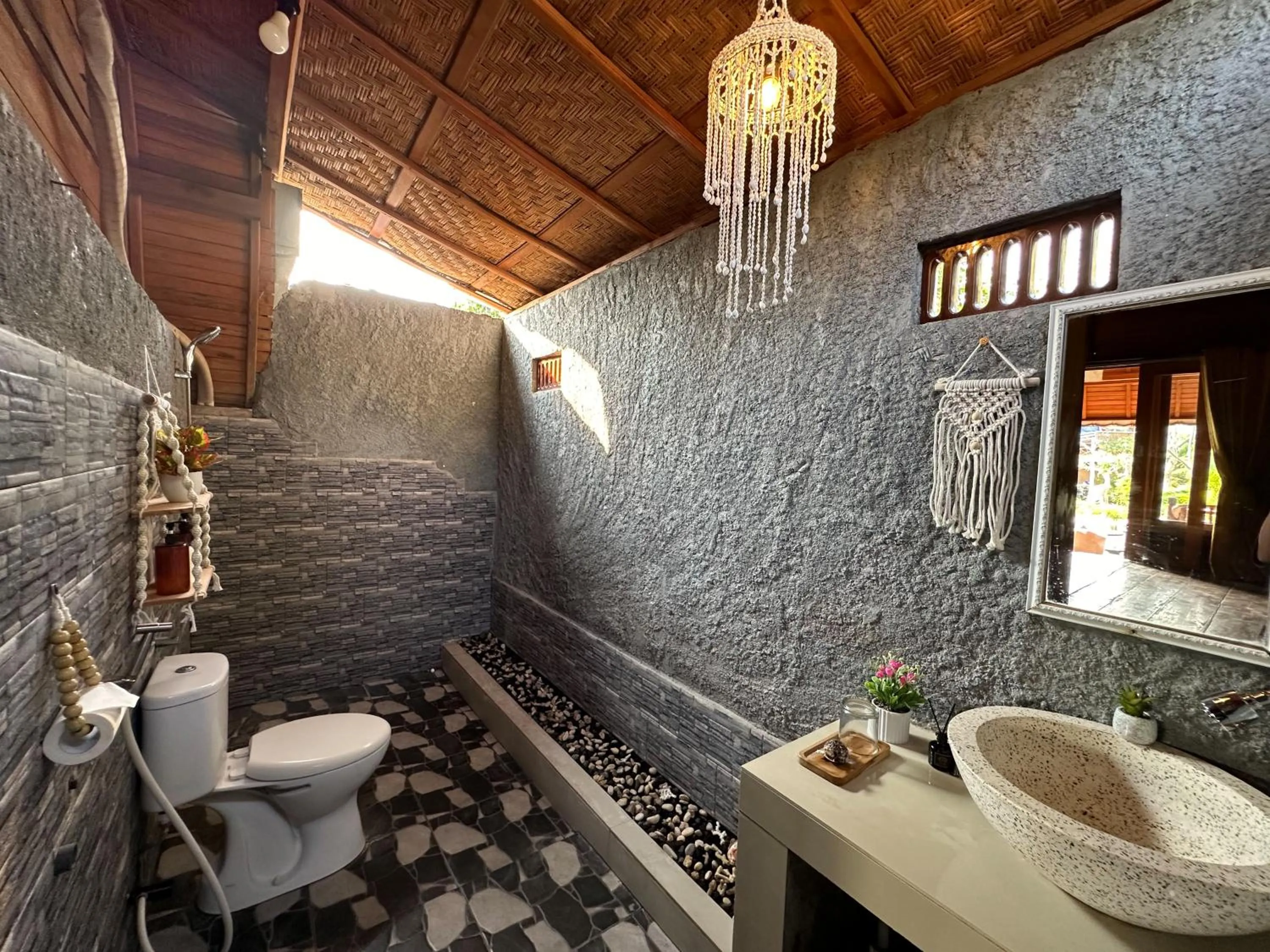 Sunset Hill Penida Resort