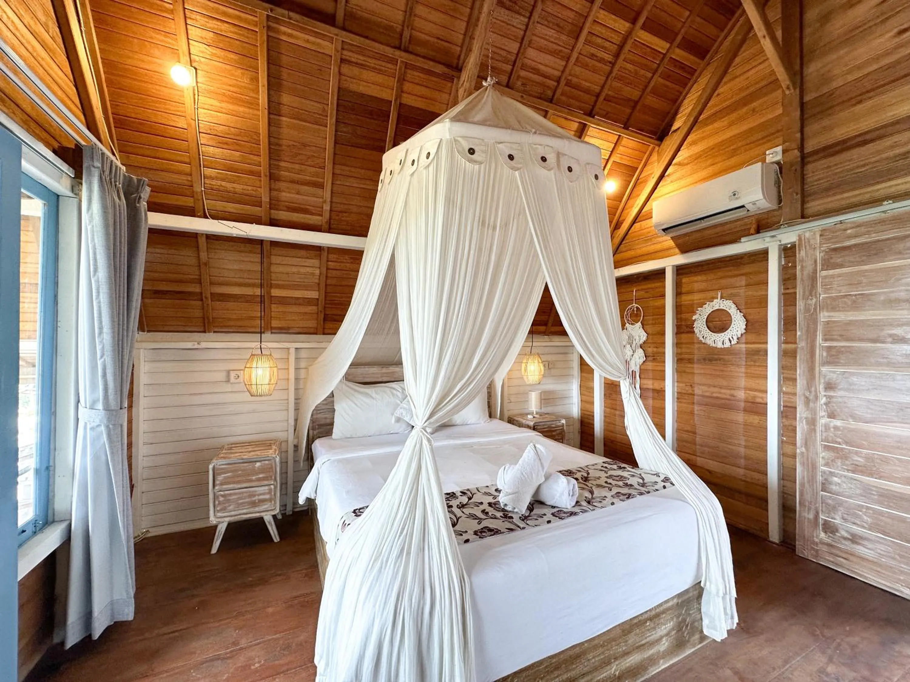 Bed in Sunset Hill Penida Resort