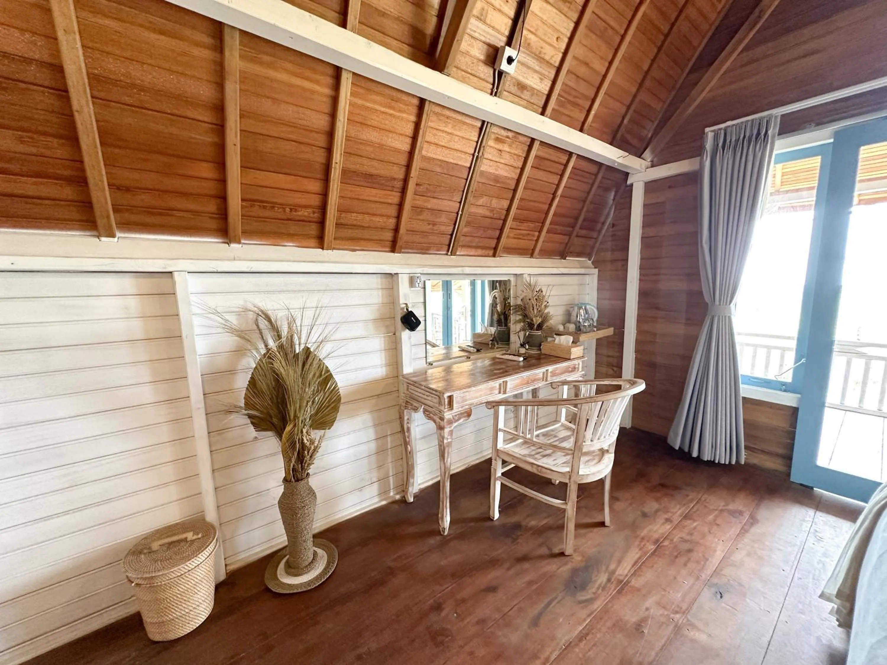 Sunset Hill Penida Resort