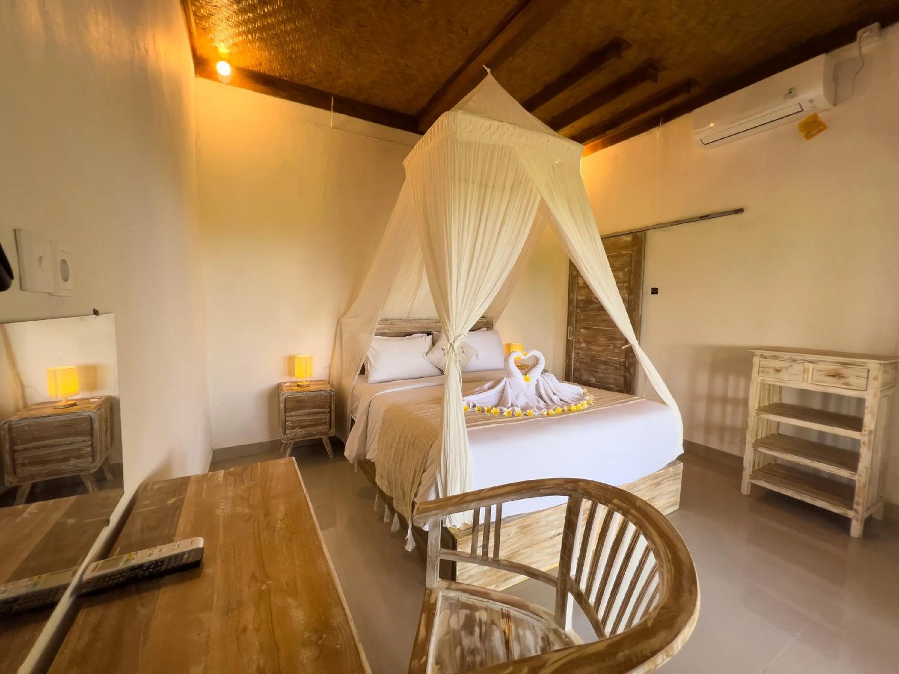 Bed in Sunset Hill Penida Resort