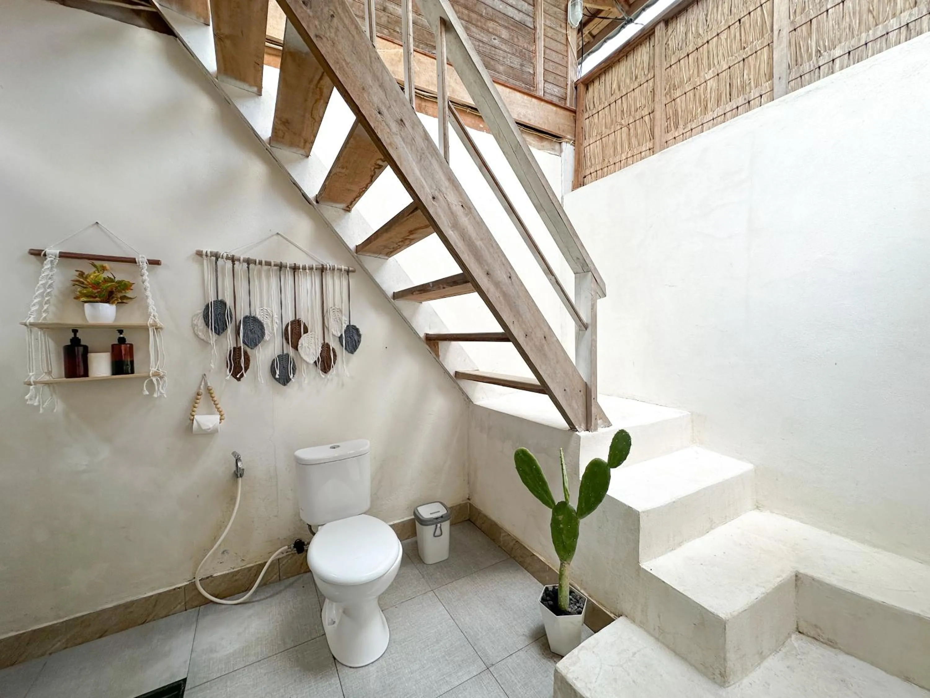 Toilet in Sunset Hill Penida Resort