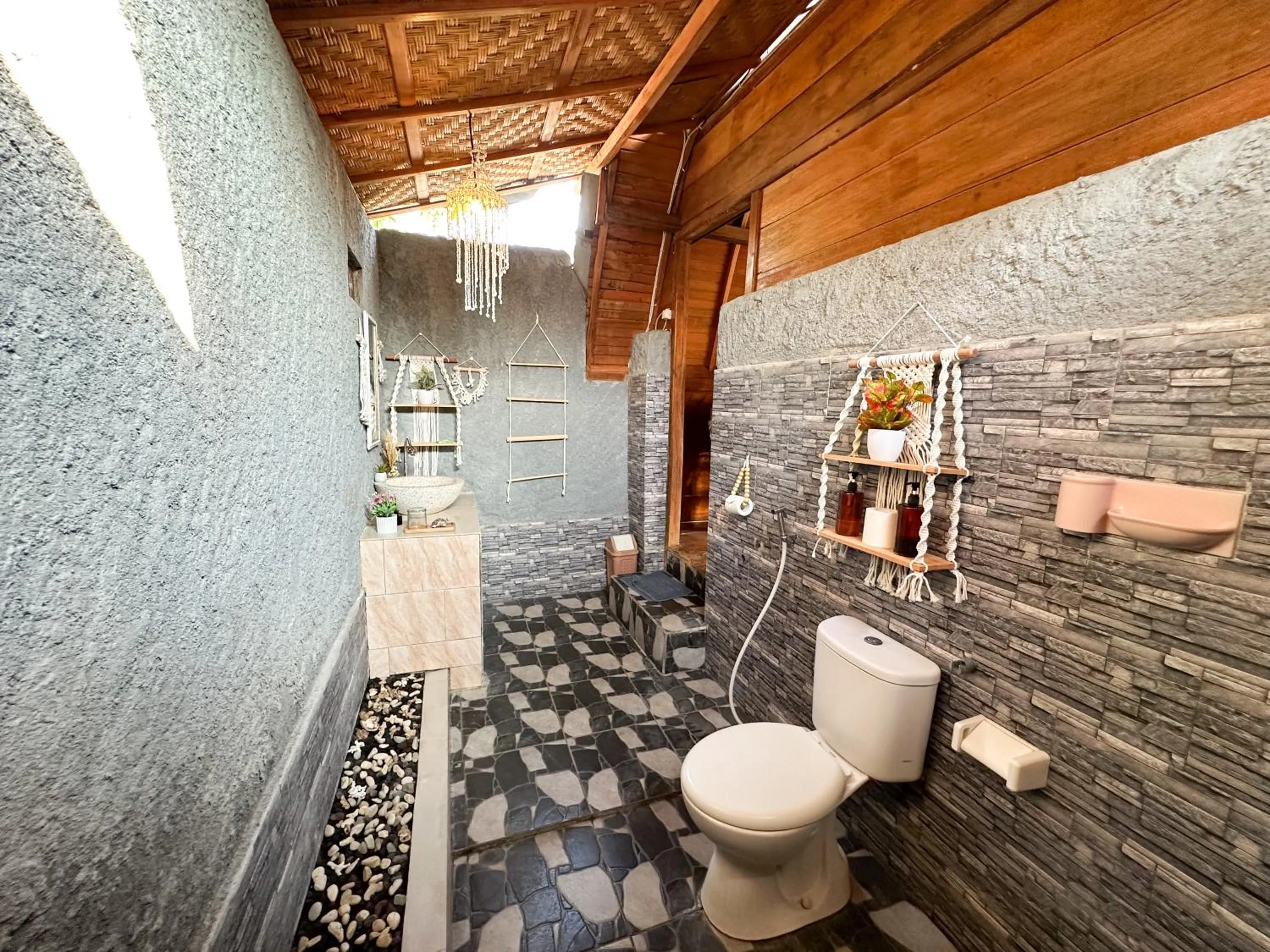 Sunset Hill Penida Resort