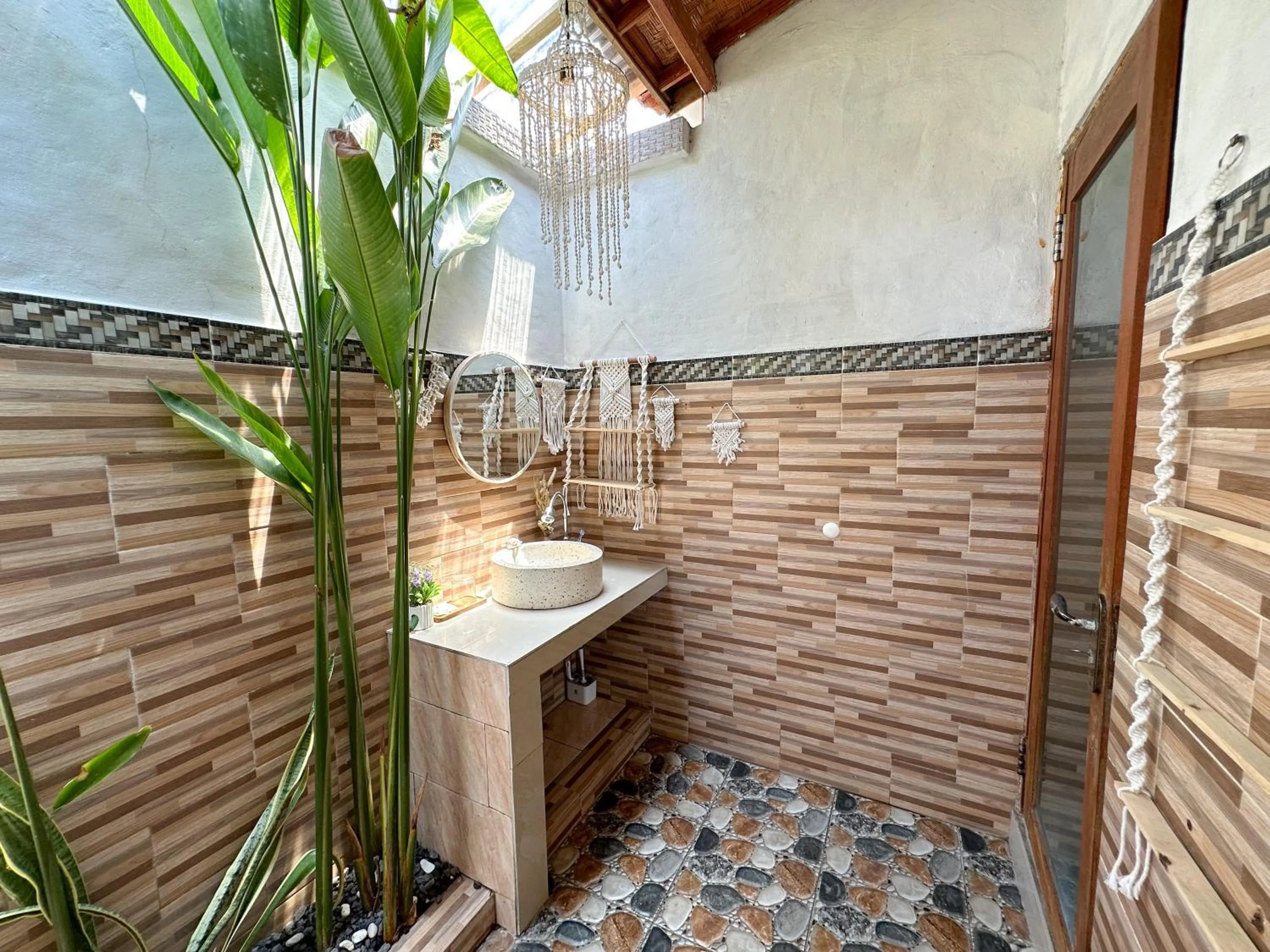 Sunset Hill Penida Resort