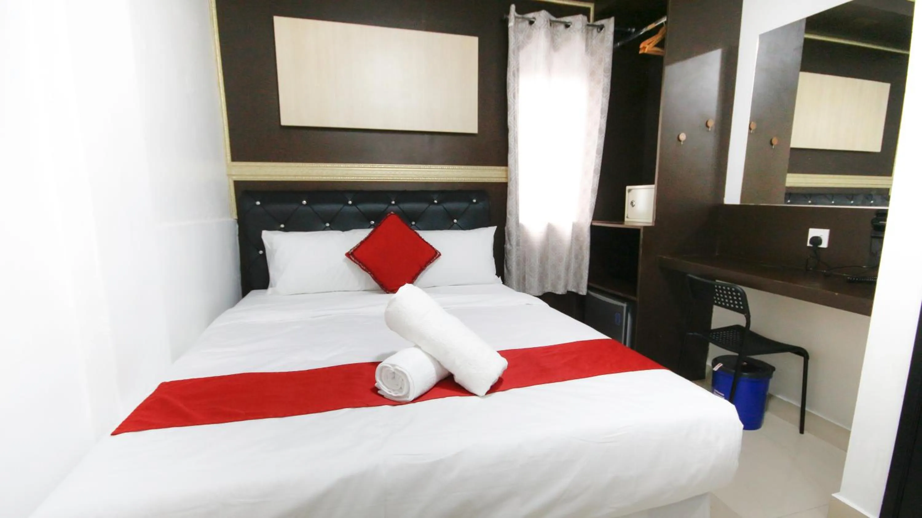 Bedroom, Bed in Red Velvet Inn Bukit Bintang