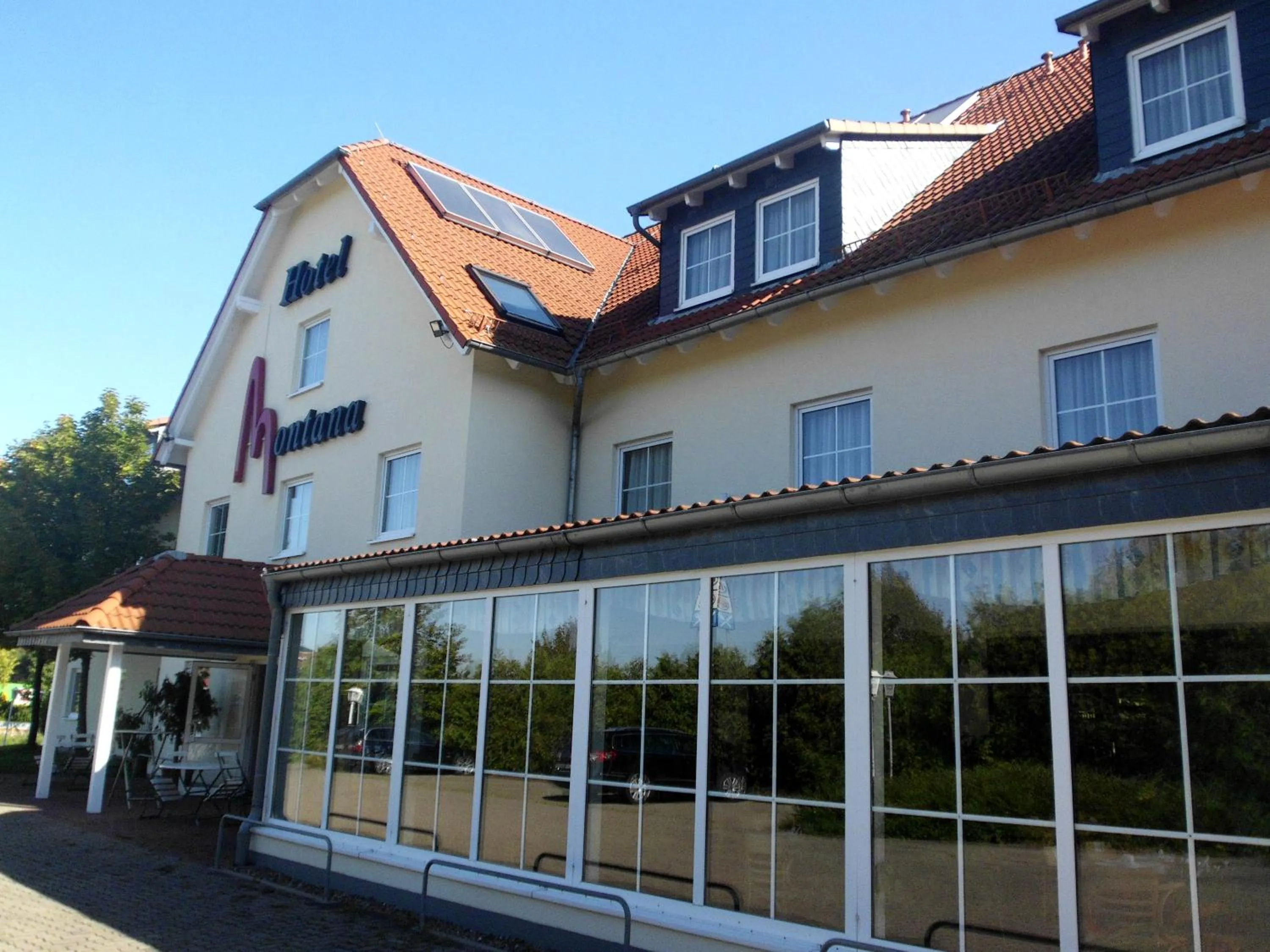 Property building in Hotel Montana Lauenau