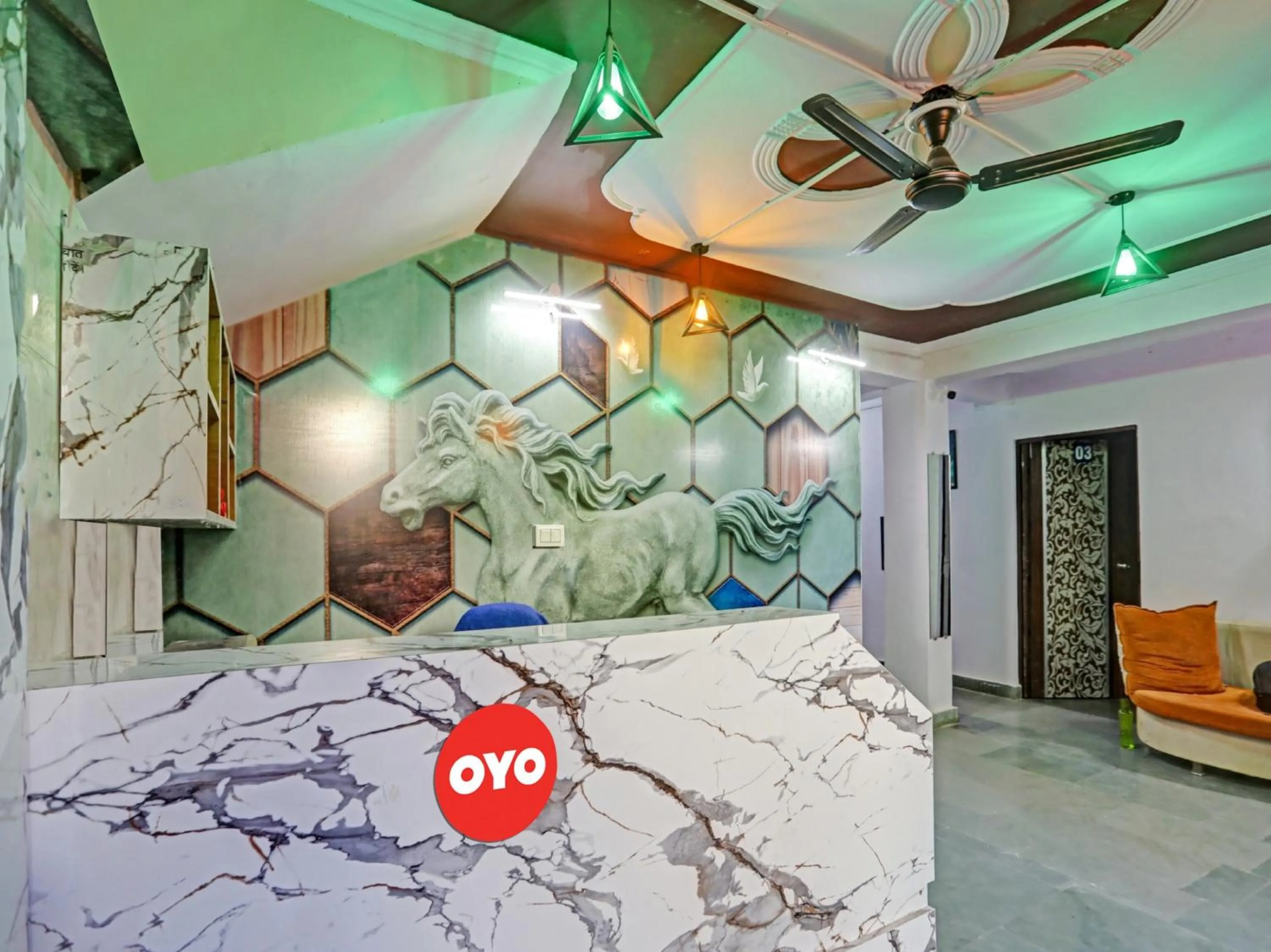 Lobby or reception in Hotel O by OYO Golden Residency