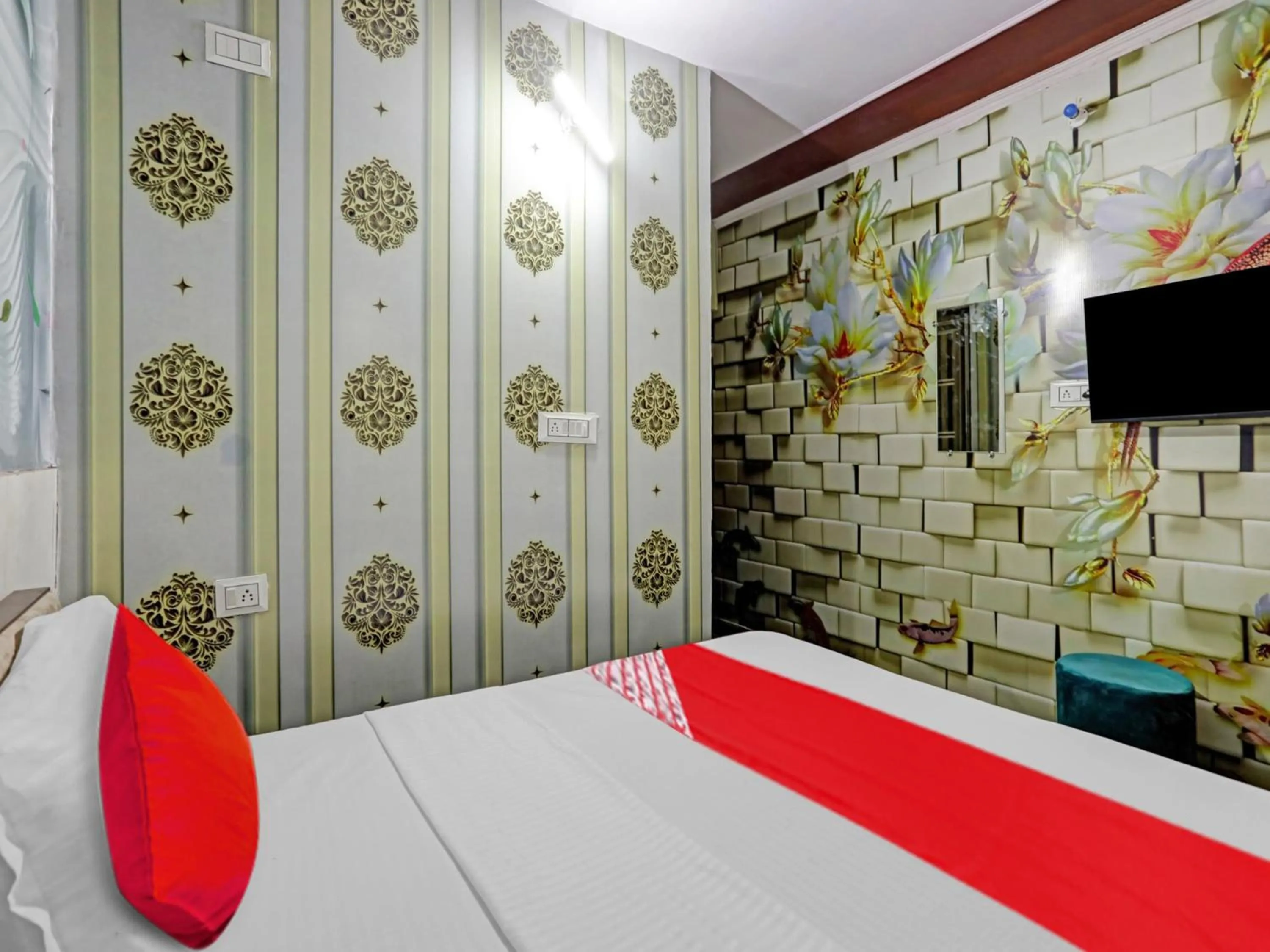 Bedroom, Bed in Hotel O by OYO Golden Residency