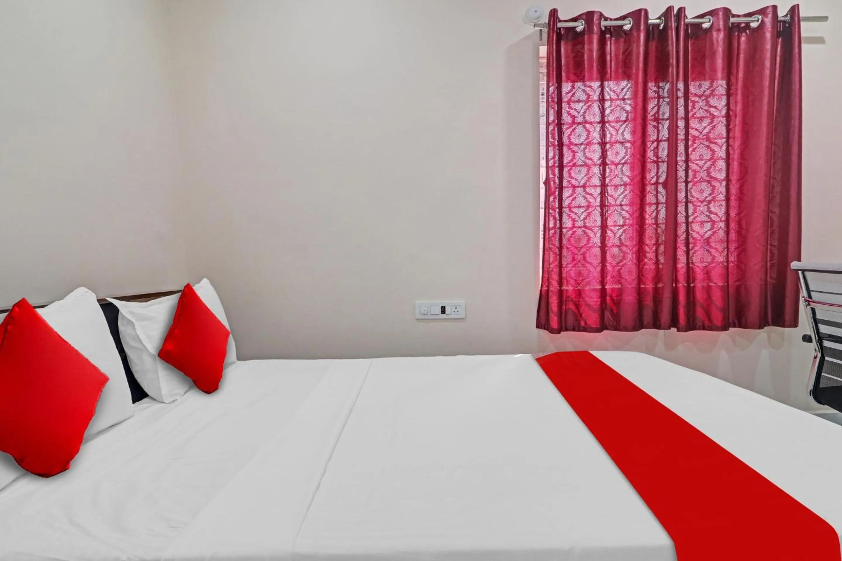 Bedroom, Bed in Hotel O SV Grand