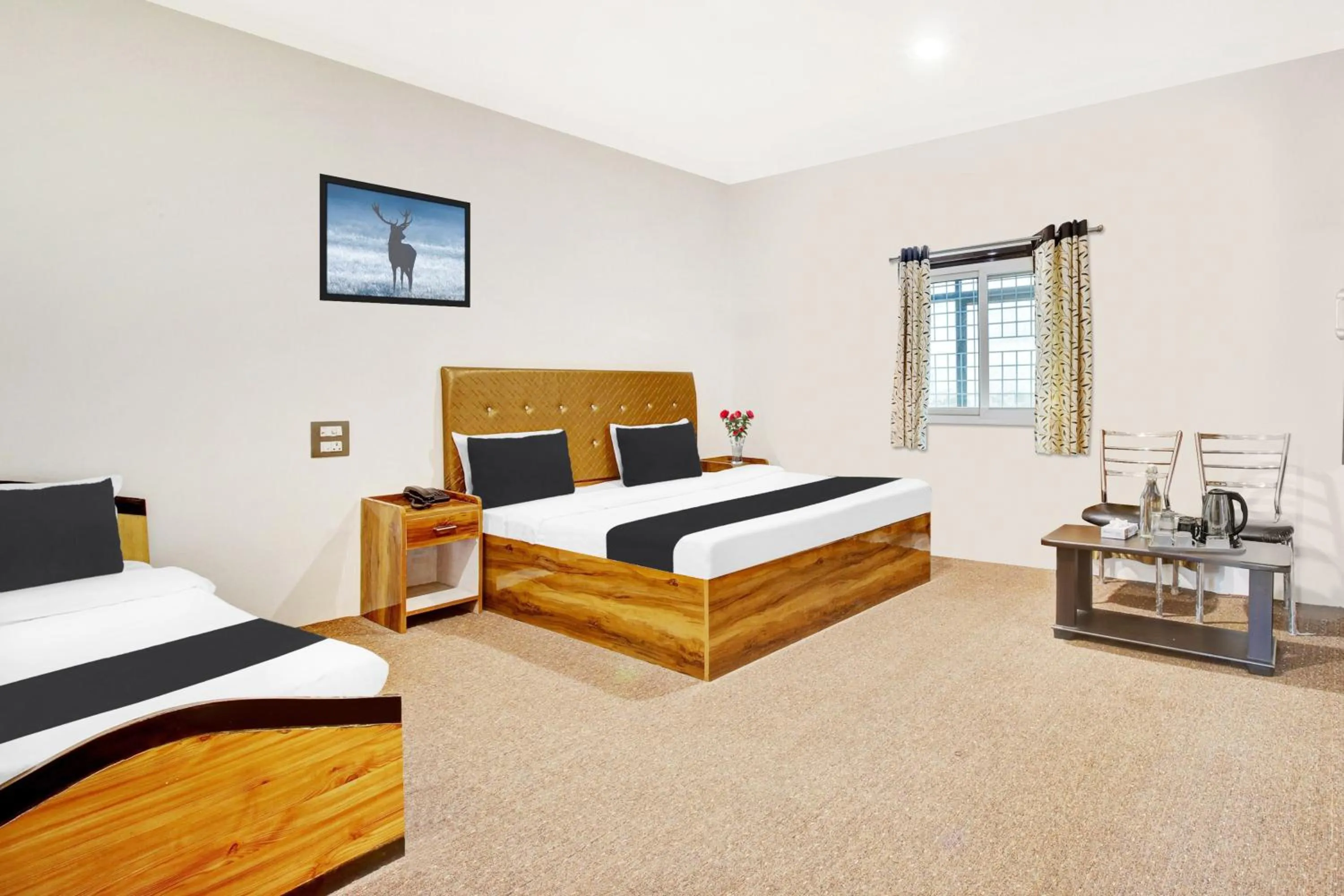 Bedroom, Bed in Collection O Dal Lake