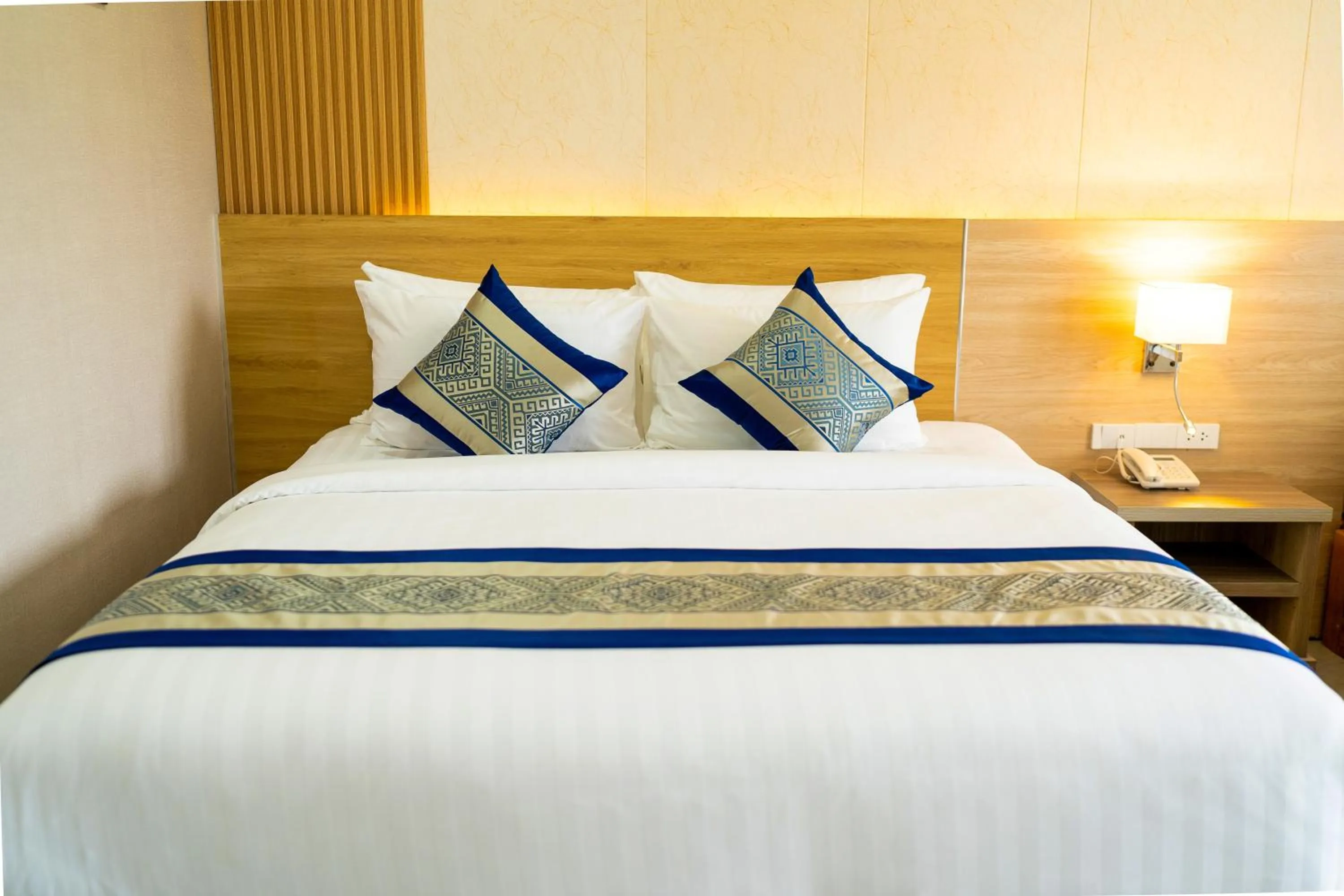 Photo of the whole room, Bed in S Vangvieng Boutique Hotel