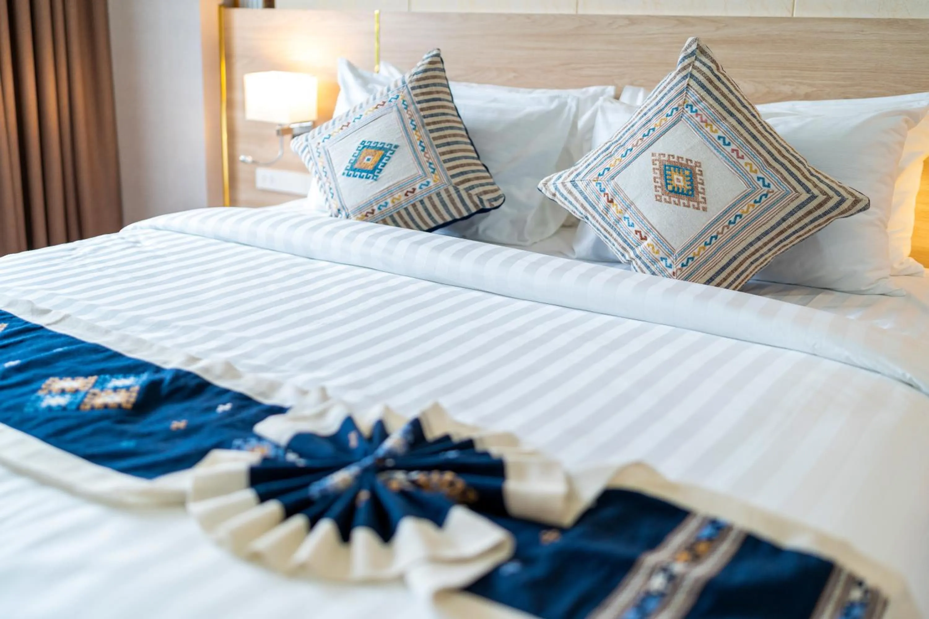 Bed in S Vangvieng Boutique Hotel