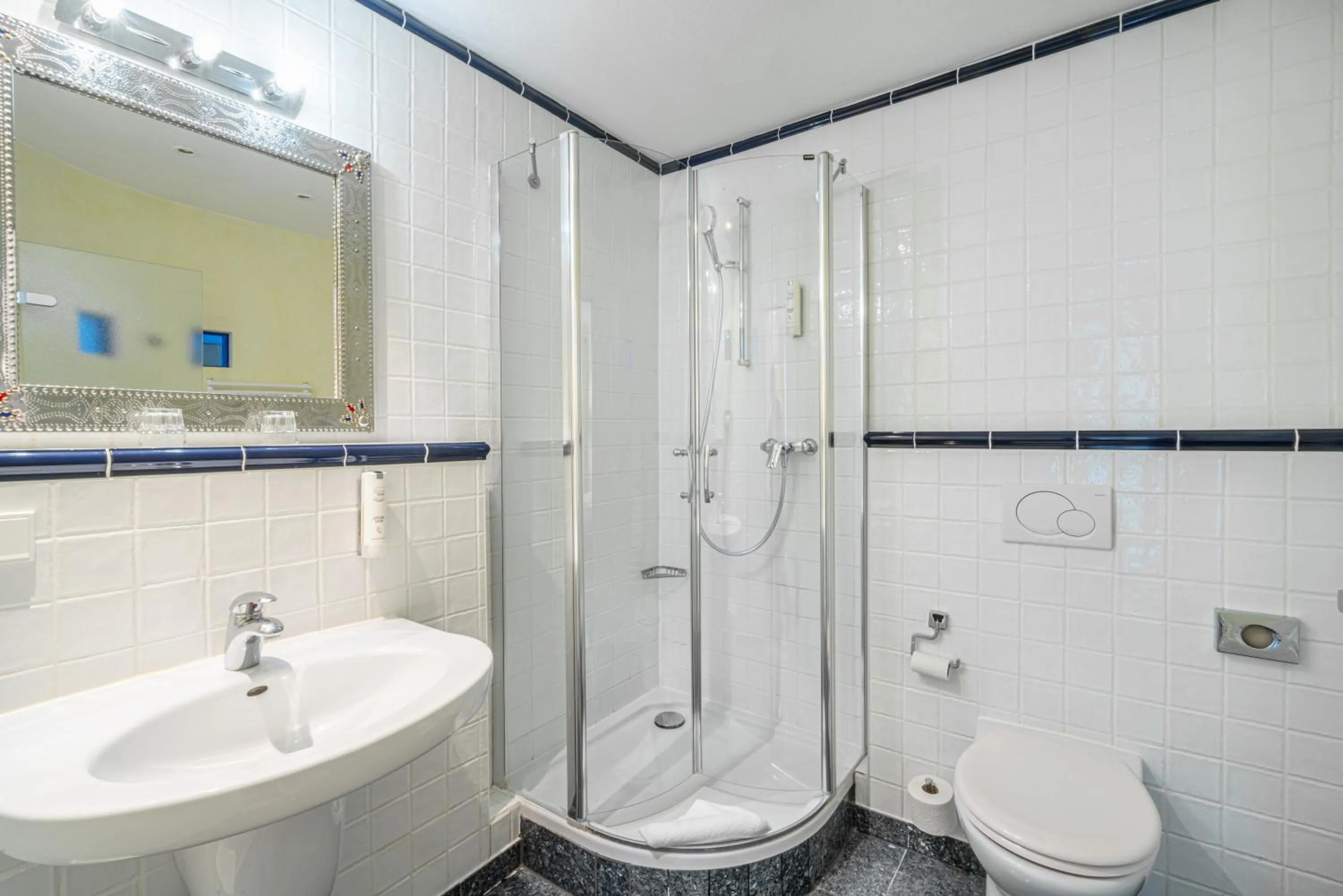 Toilet in Hotel Schottenhof