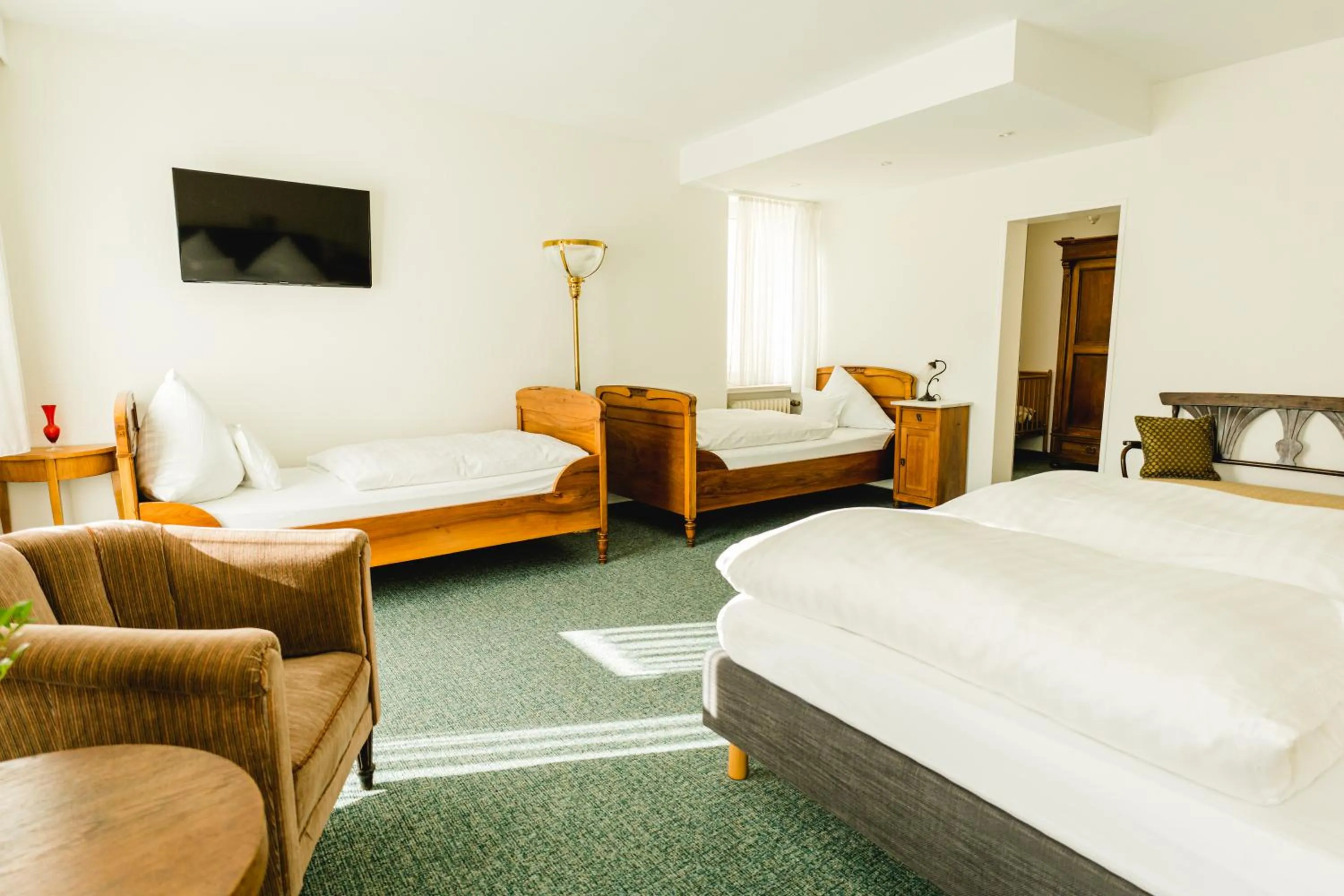 Photo of the whole room, Bed in Baudobriga Rheinhotel