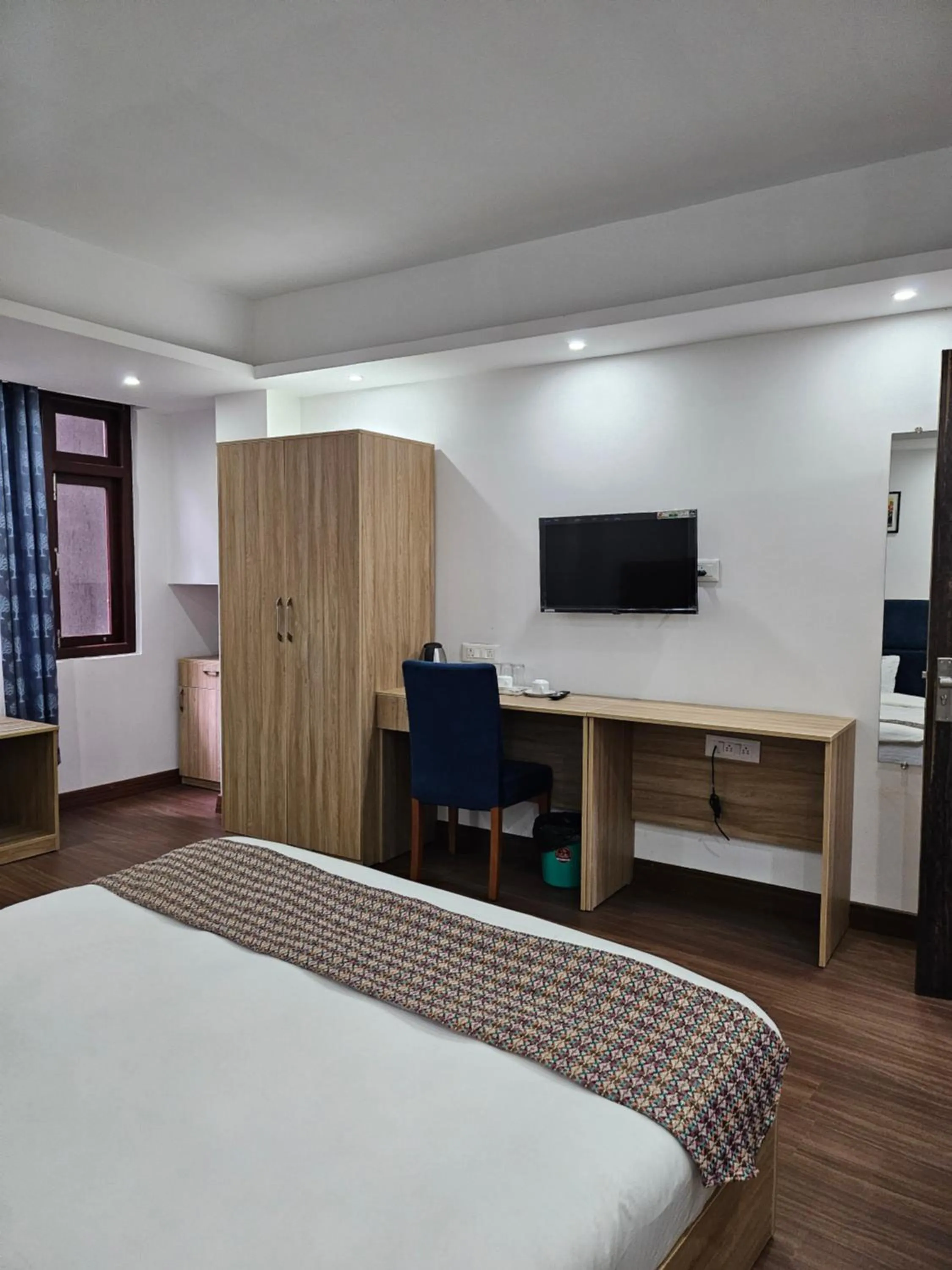 Bed in Shanol Residency