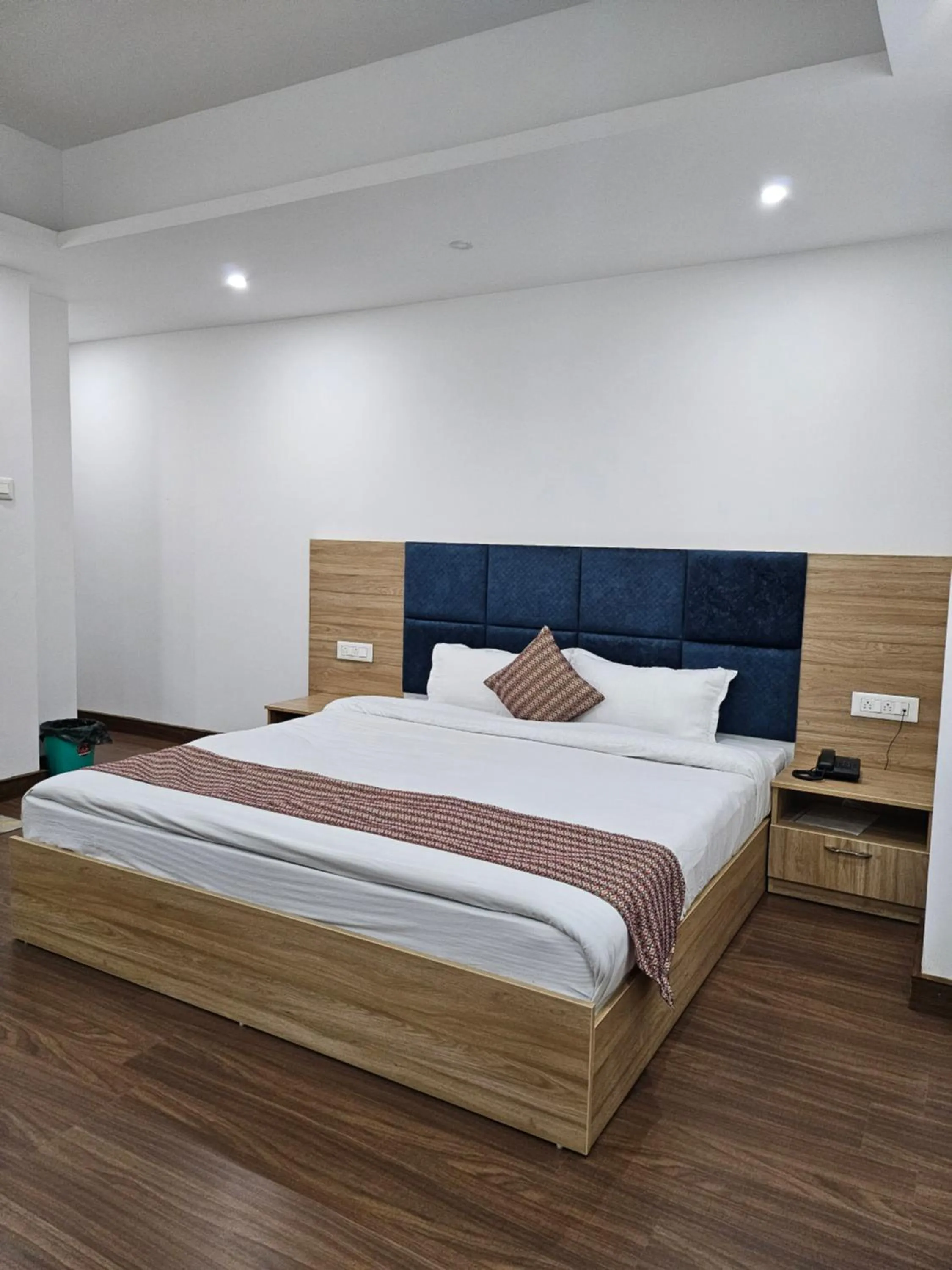 Bed in Shanol Residency