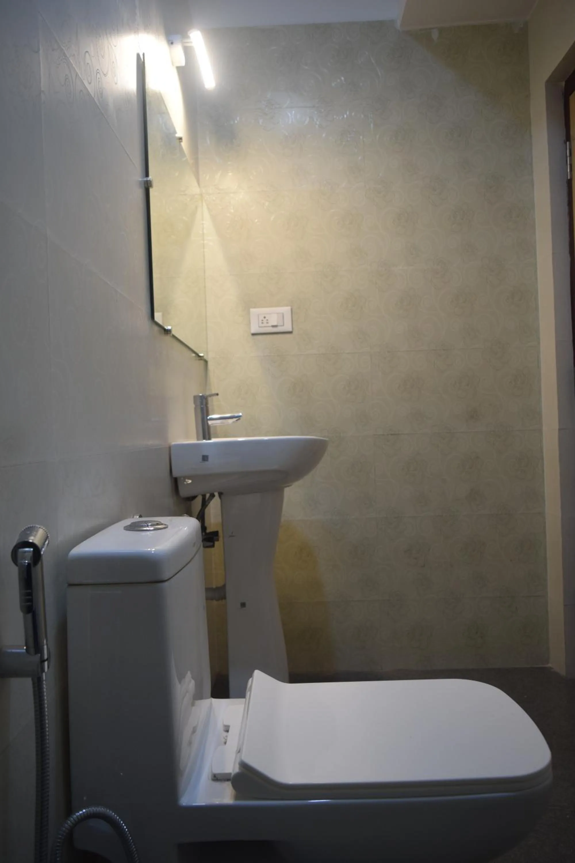 Shower in Shanol Residency