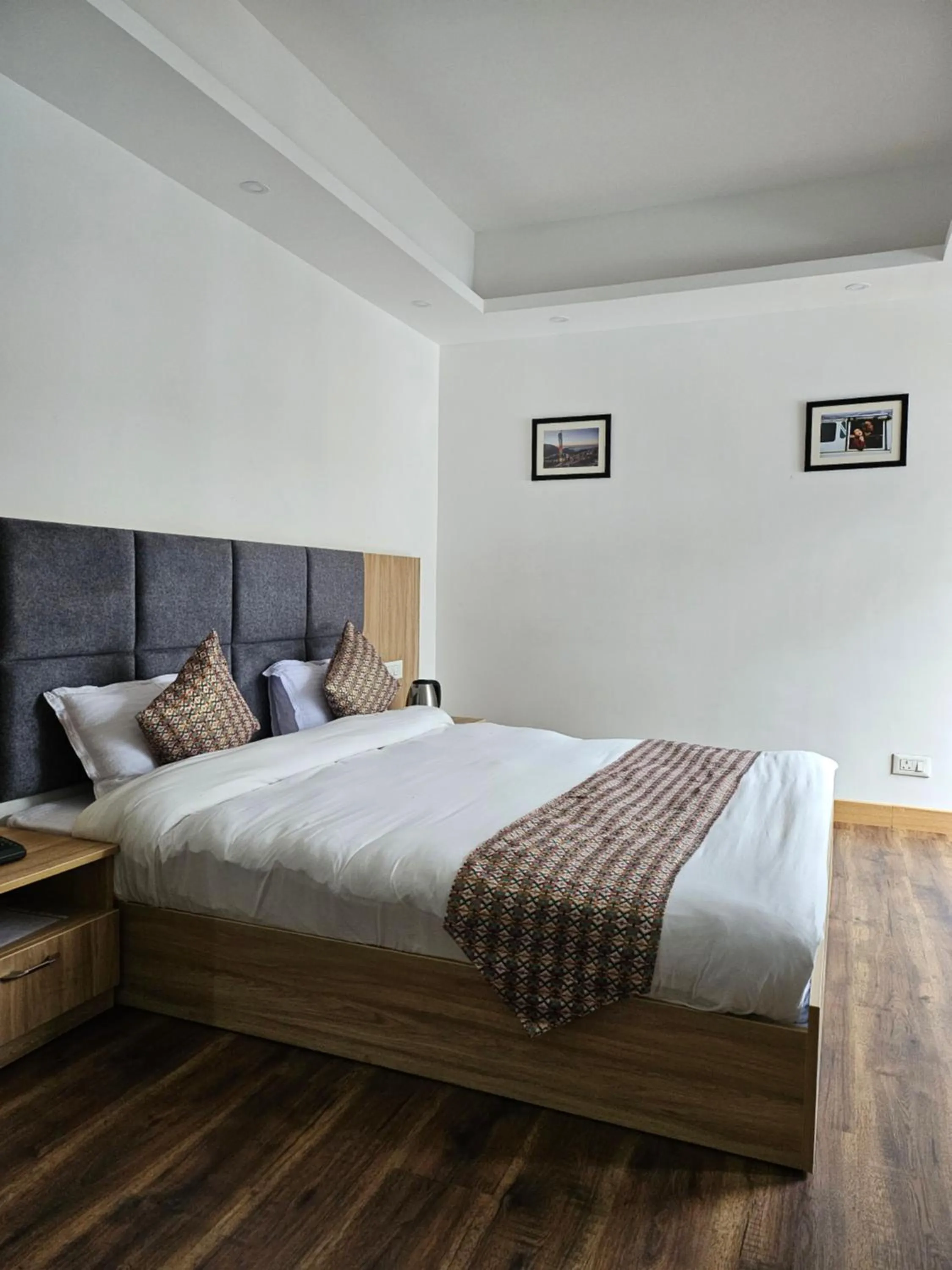 Bed in Shanol Residency