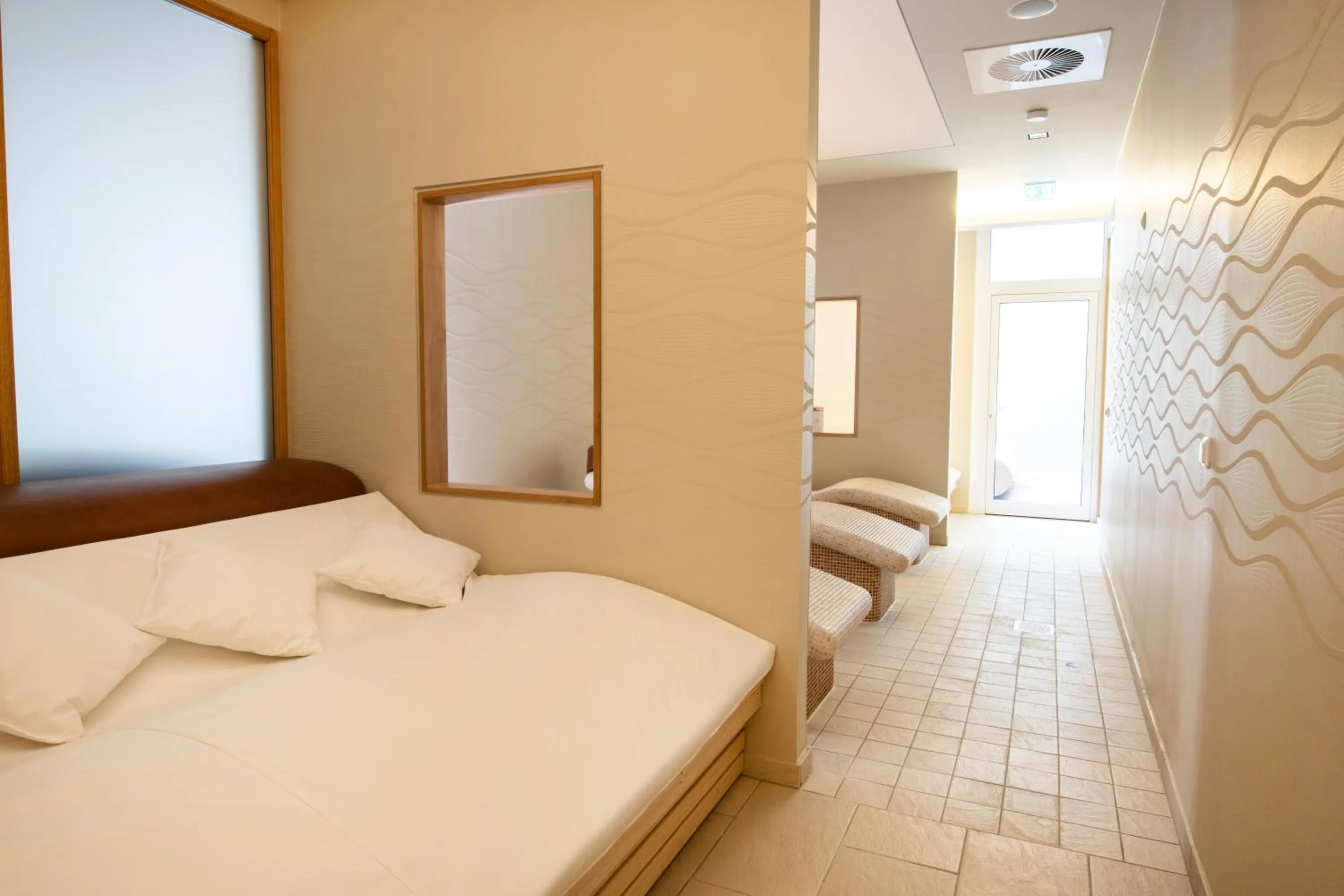 Spa and wellness centre/facilities, Bed in Hotel IV Jahreszeiten Kühlungsborn