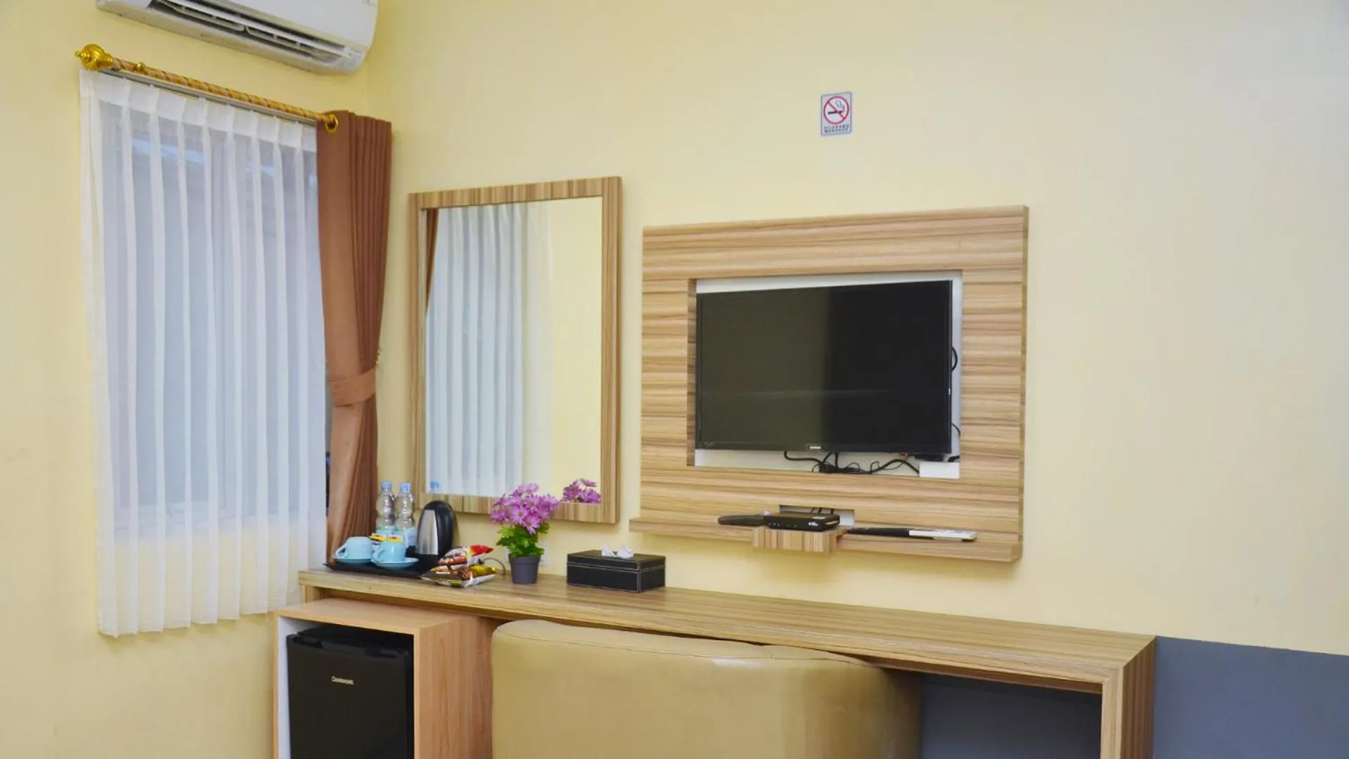 TV and multimedia in Gaia Asri Hotel