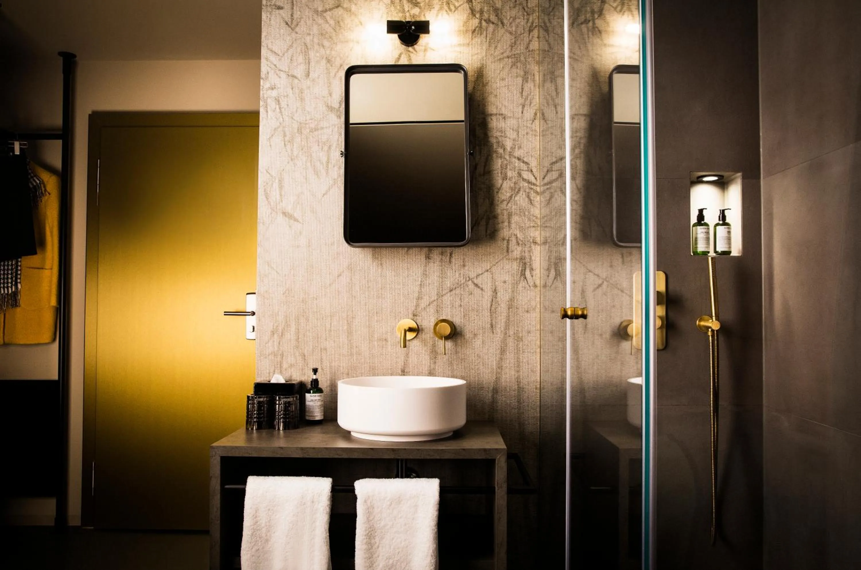 Bathroom in JAMS Music Hotel Munich