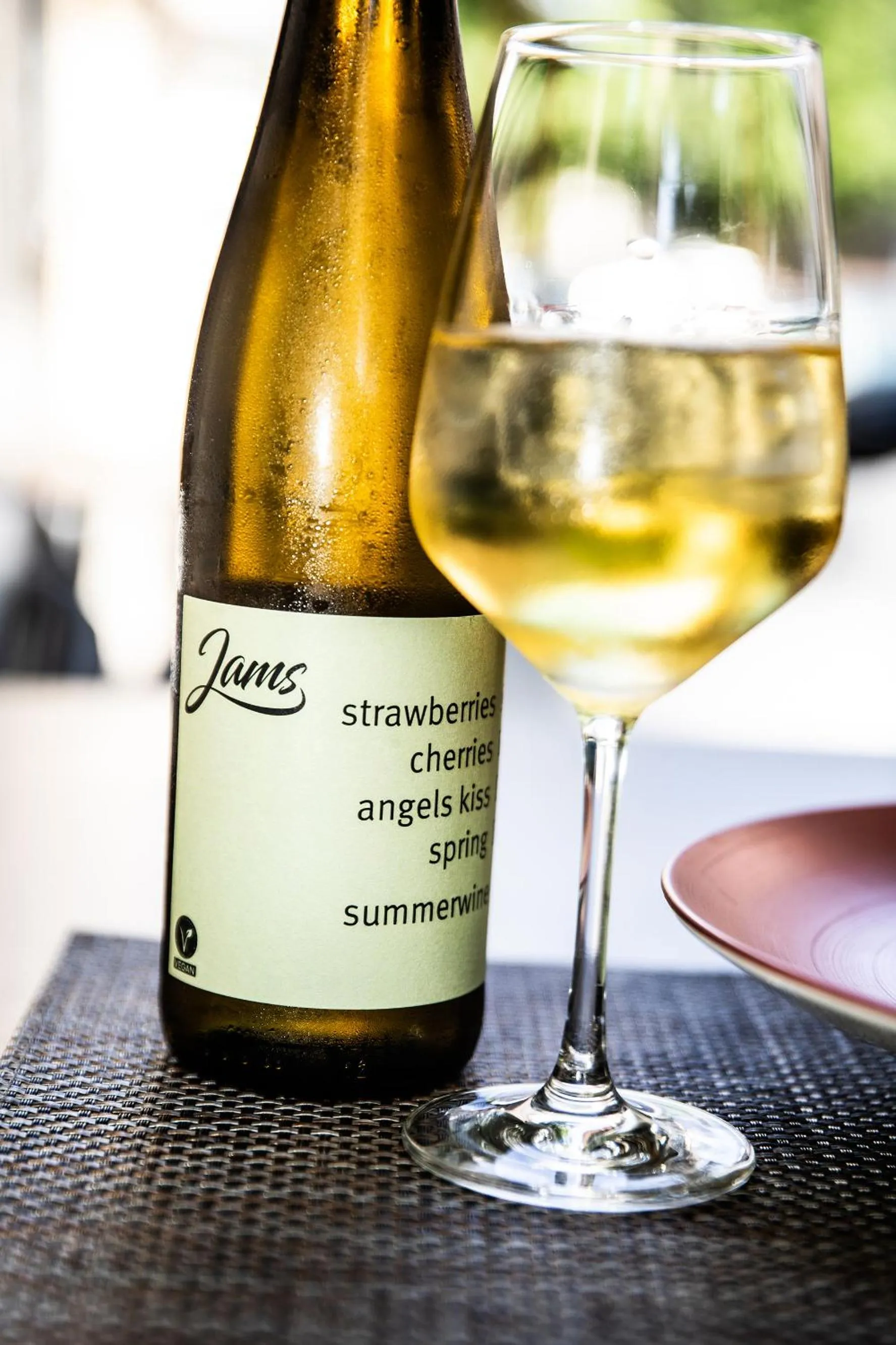 Restaurant/places to eat in JAMS Music Hotel Munich