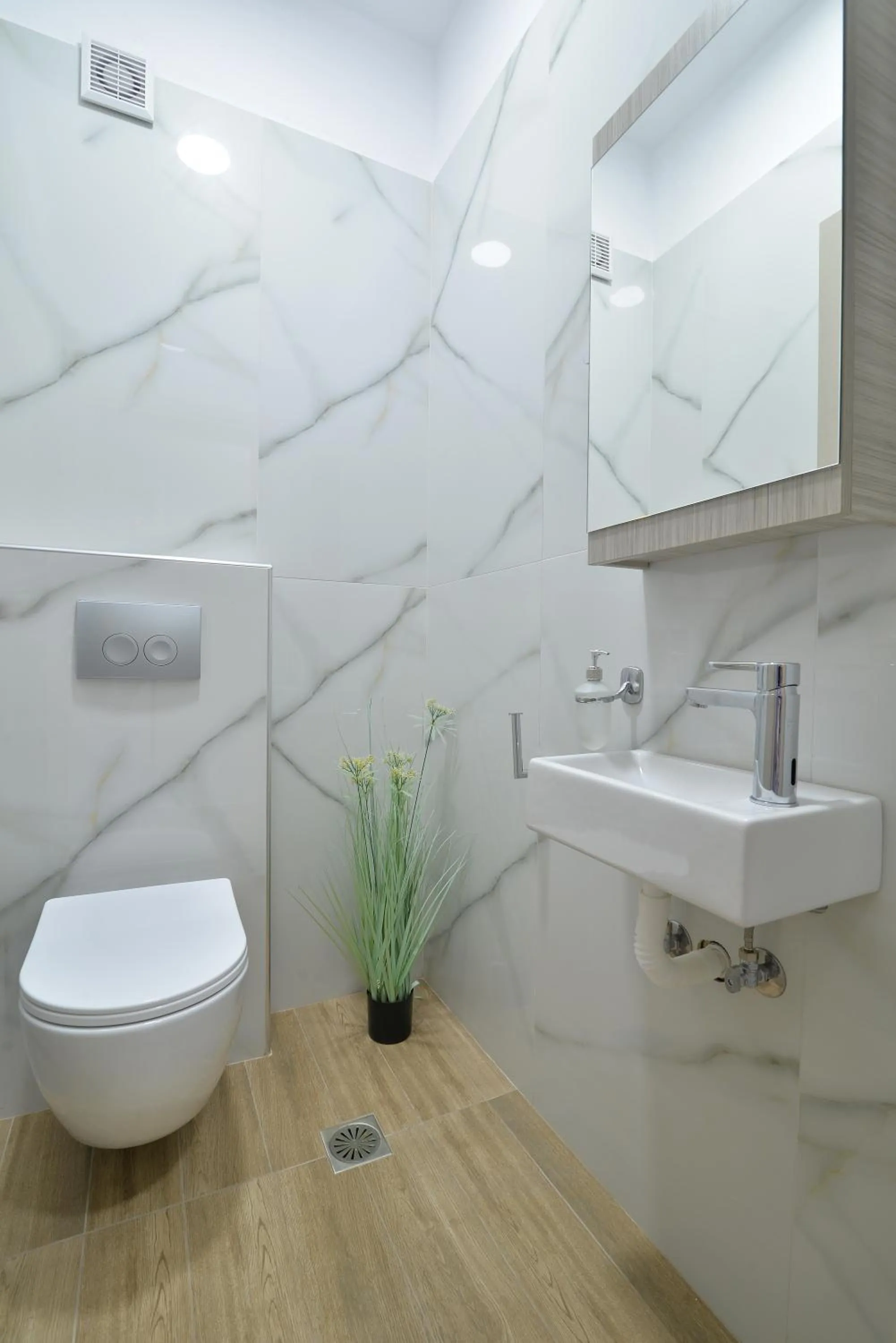 Bathroom in Niel Holiday Apartments, Panel Hospitality Homes & Villas