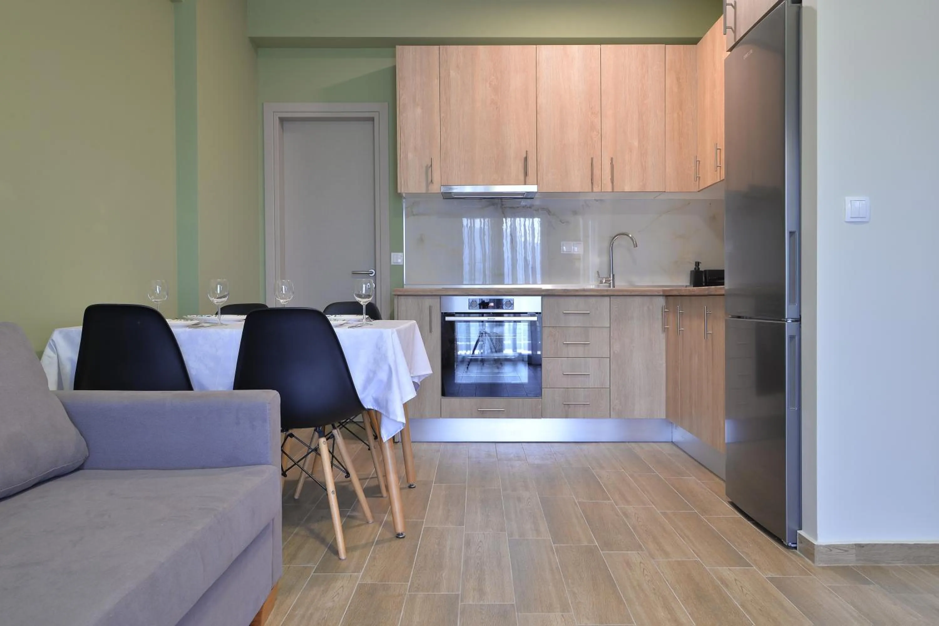 Dining area in Niel Holiday Apartments, Panel Hospitality Homes & Villas