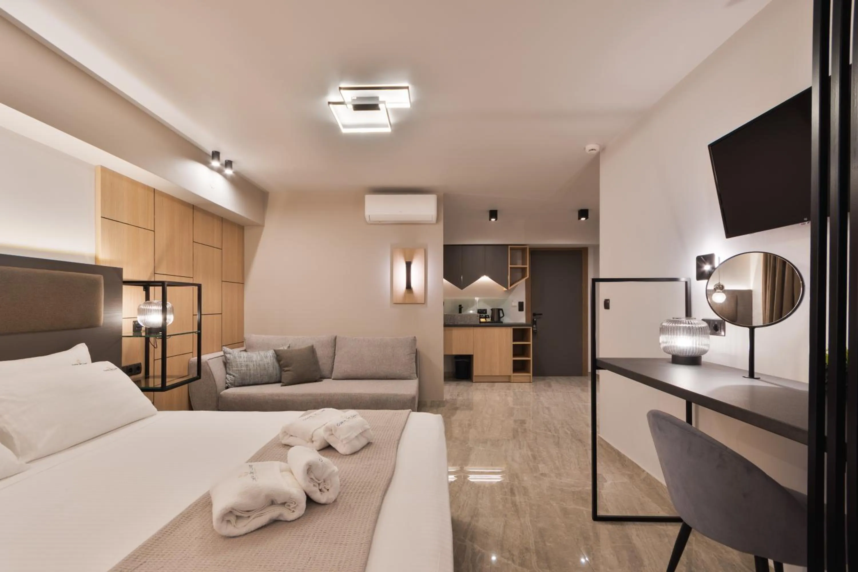 Bedroom, Bed in Costa De Luxe Suites