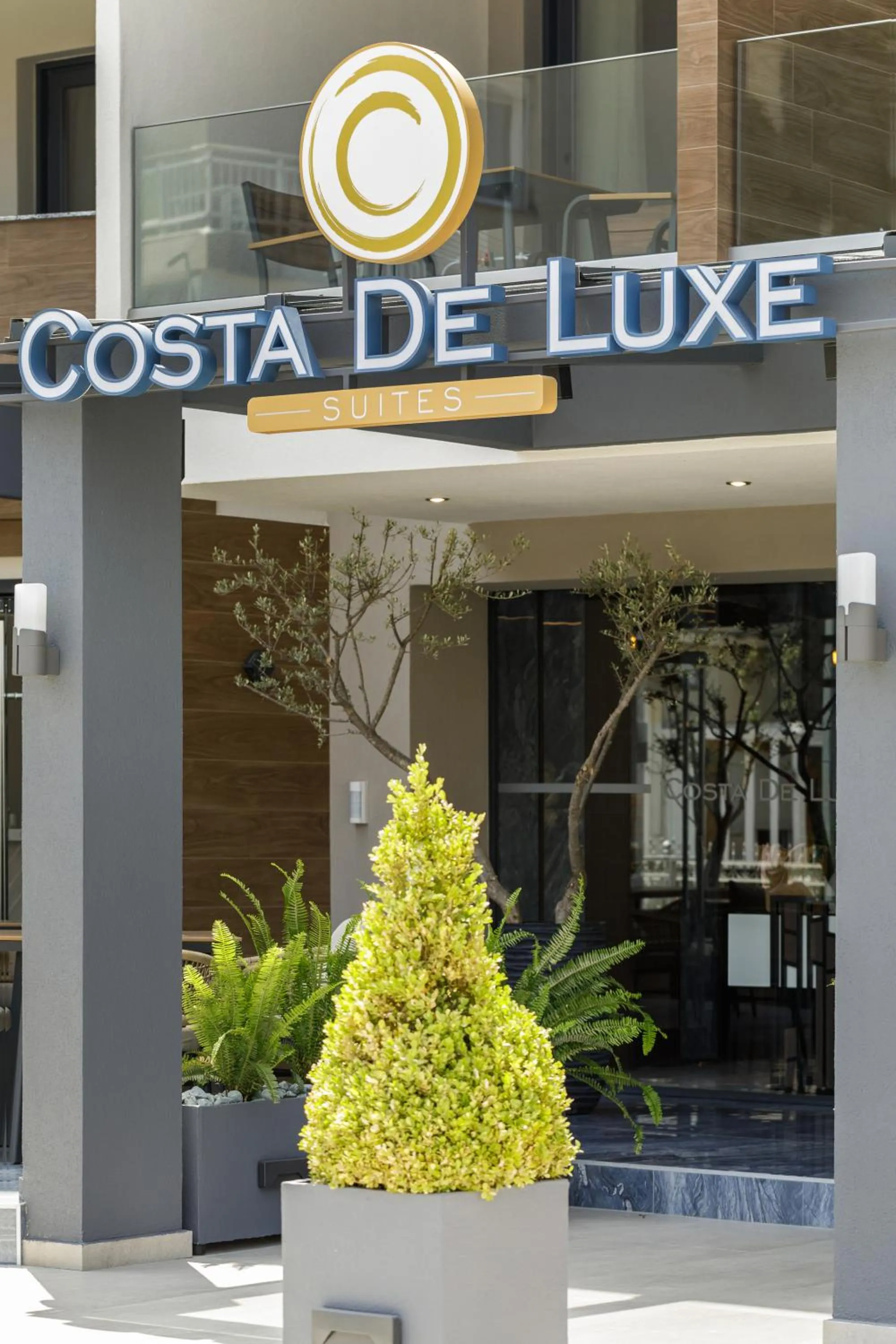 Facade/entrance in Costa De Luxe Suites