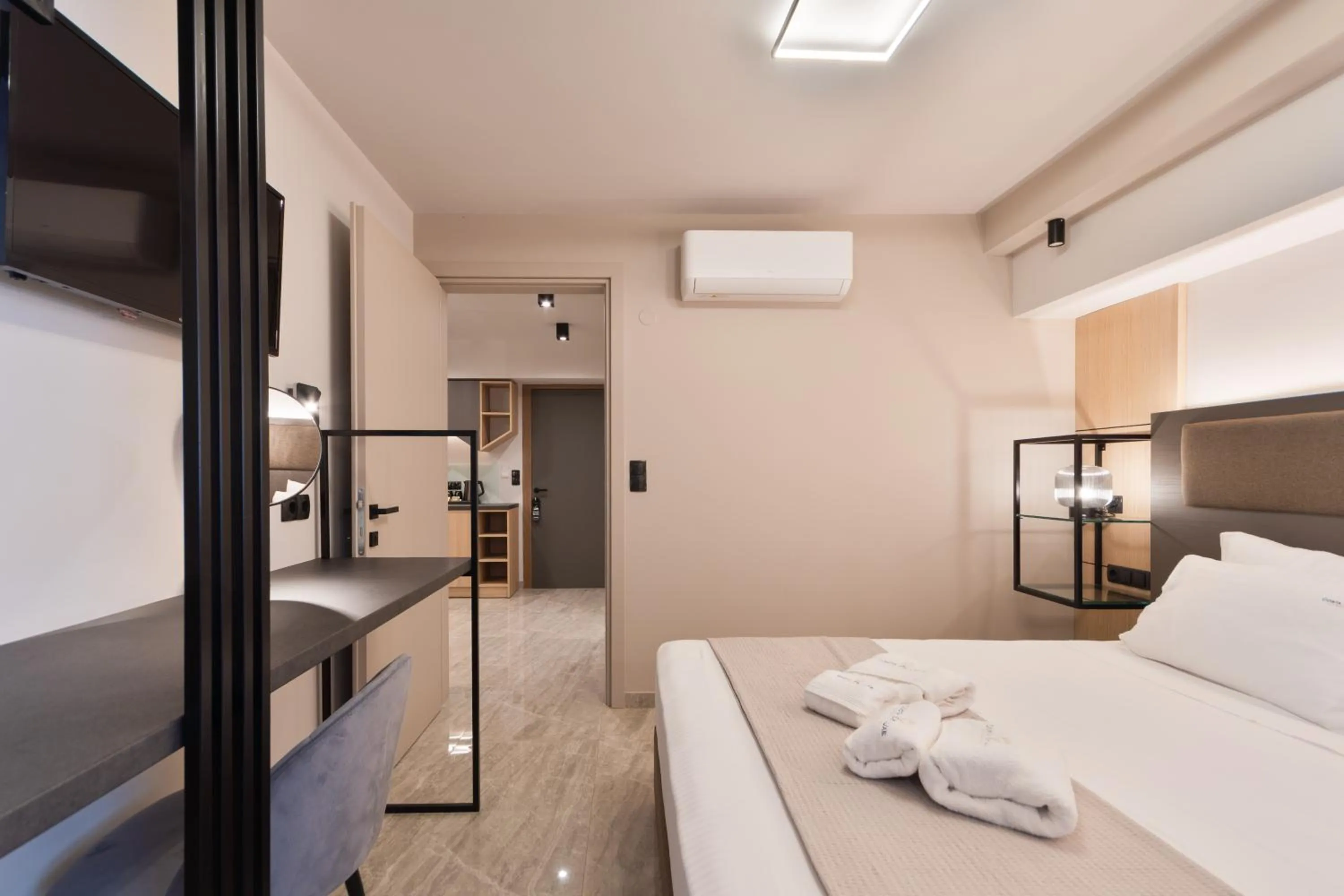 Bedroom, Bed in Costa De Luxe Suites