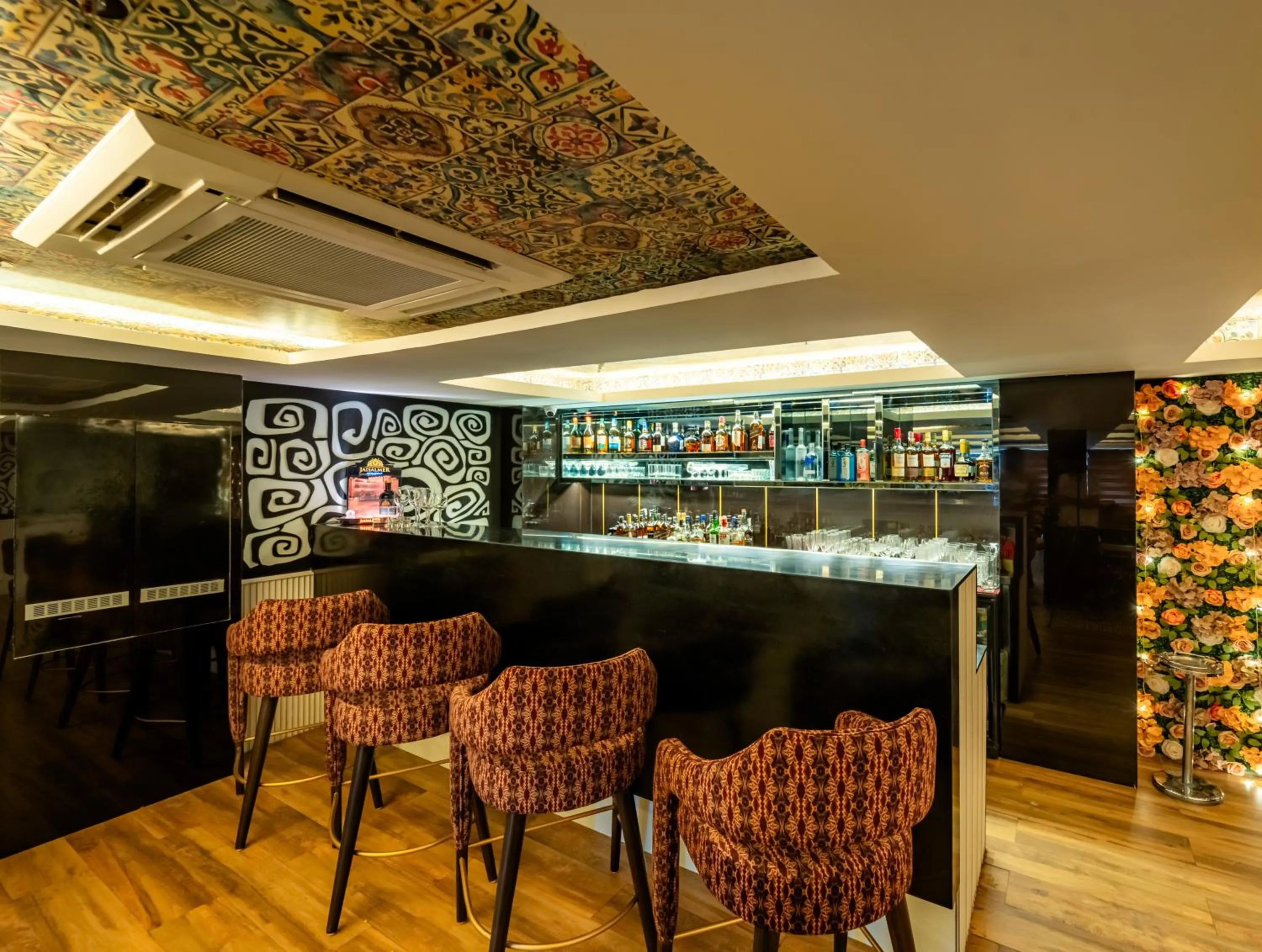 Lounge or bar in Effotel By Sayaji Bhopal
