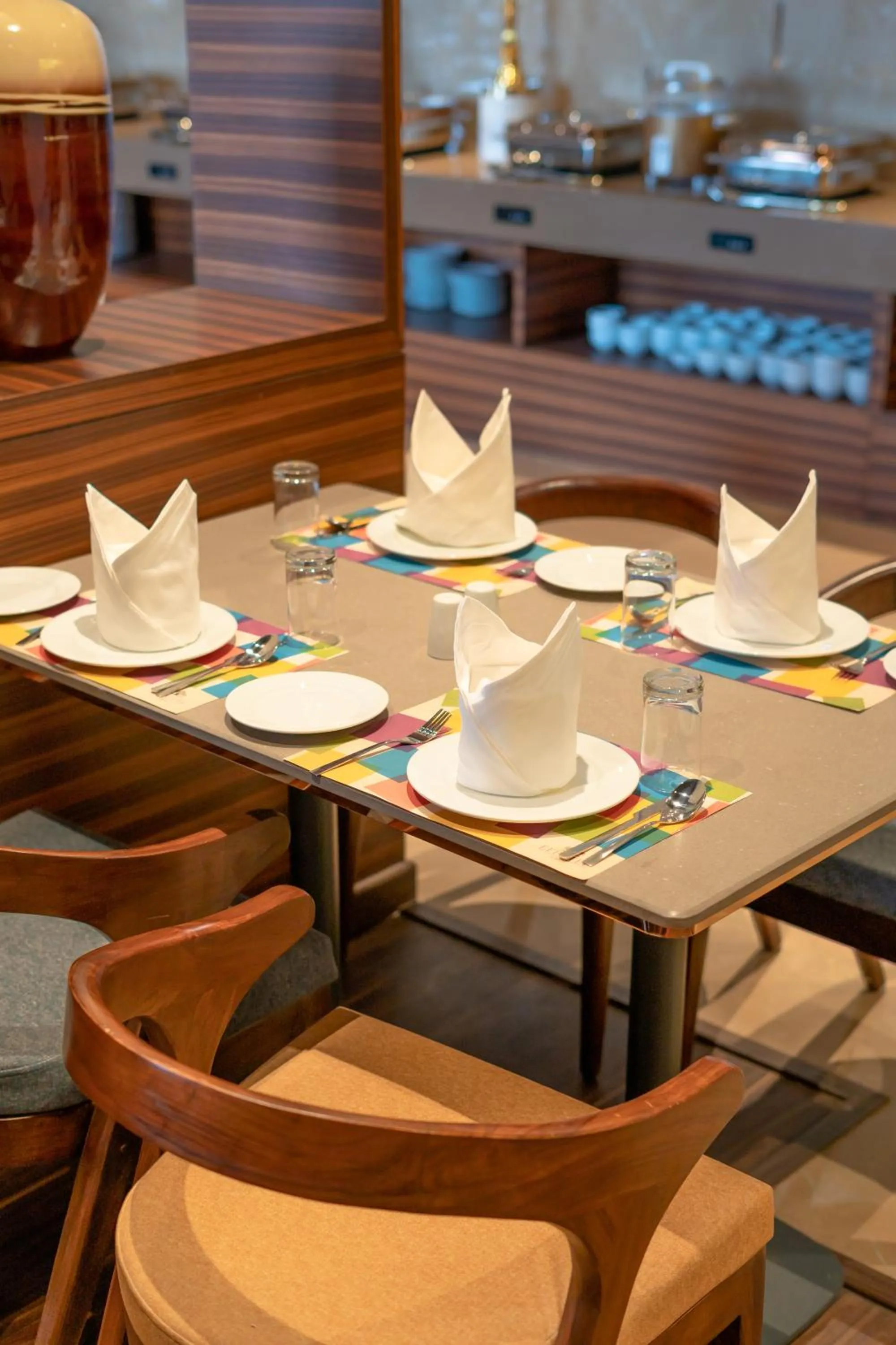 Restaurant/places to eat in Effotel By Sayaji Bhopal