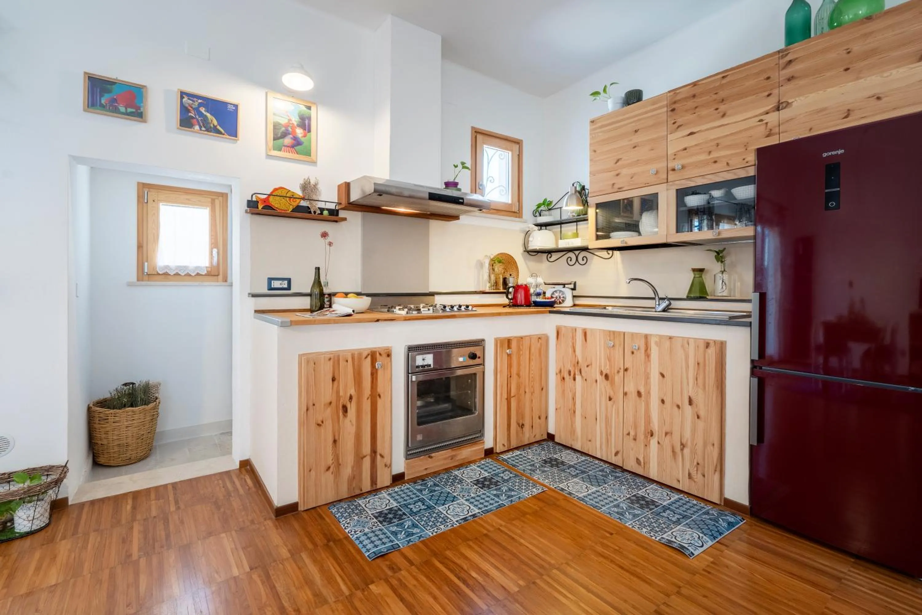 GuestHost - Marina Terrace Apartment