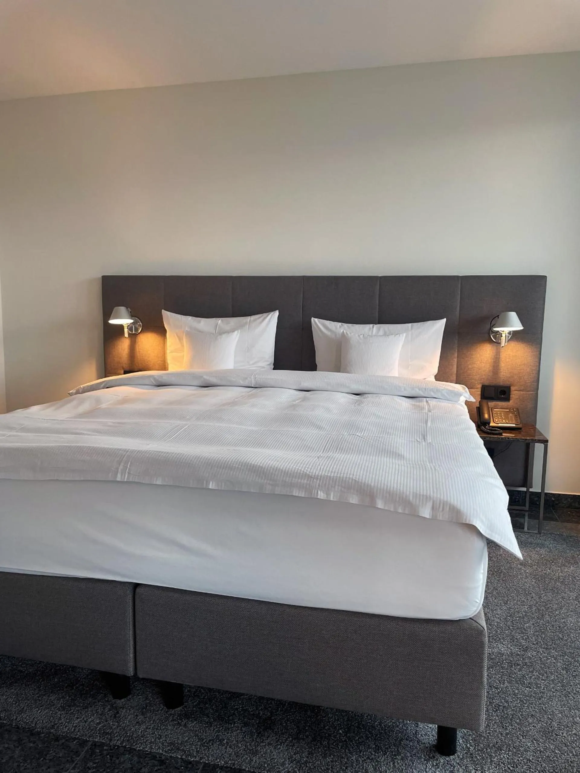 Bedroom, Bed in AvidonApartments