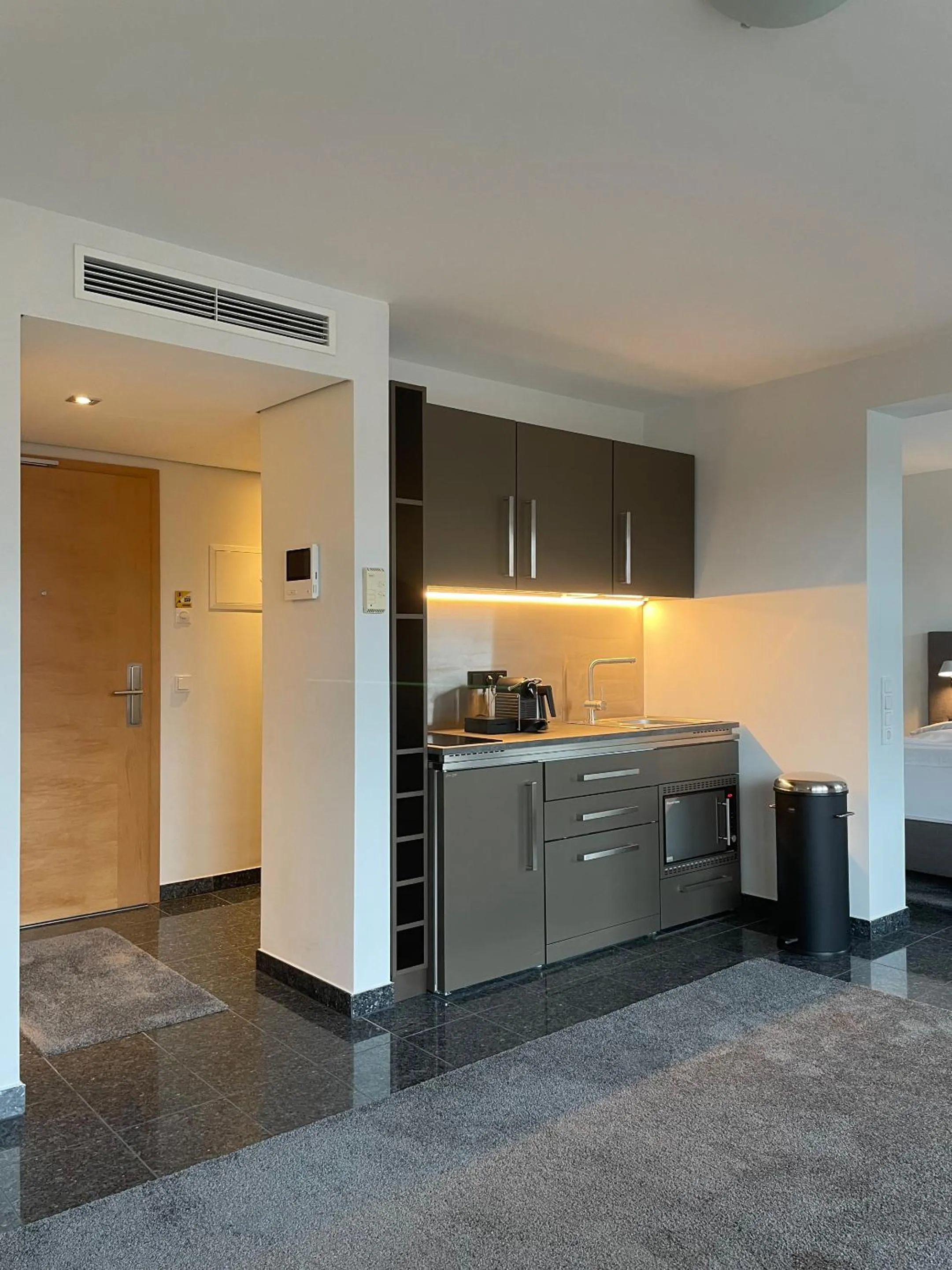 Kitchen or kitchenette in AvidonApartments