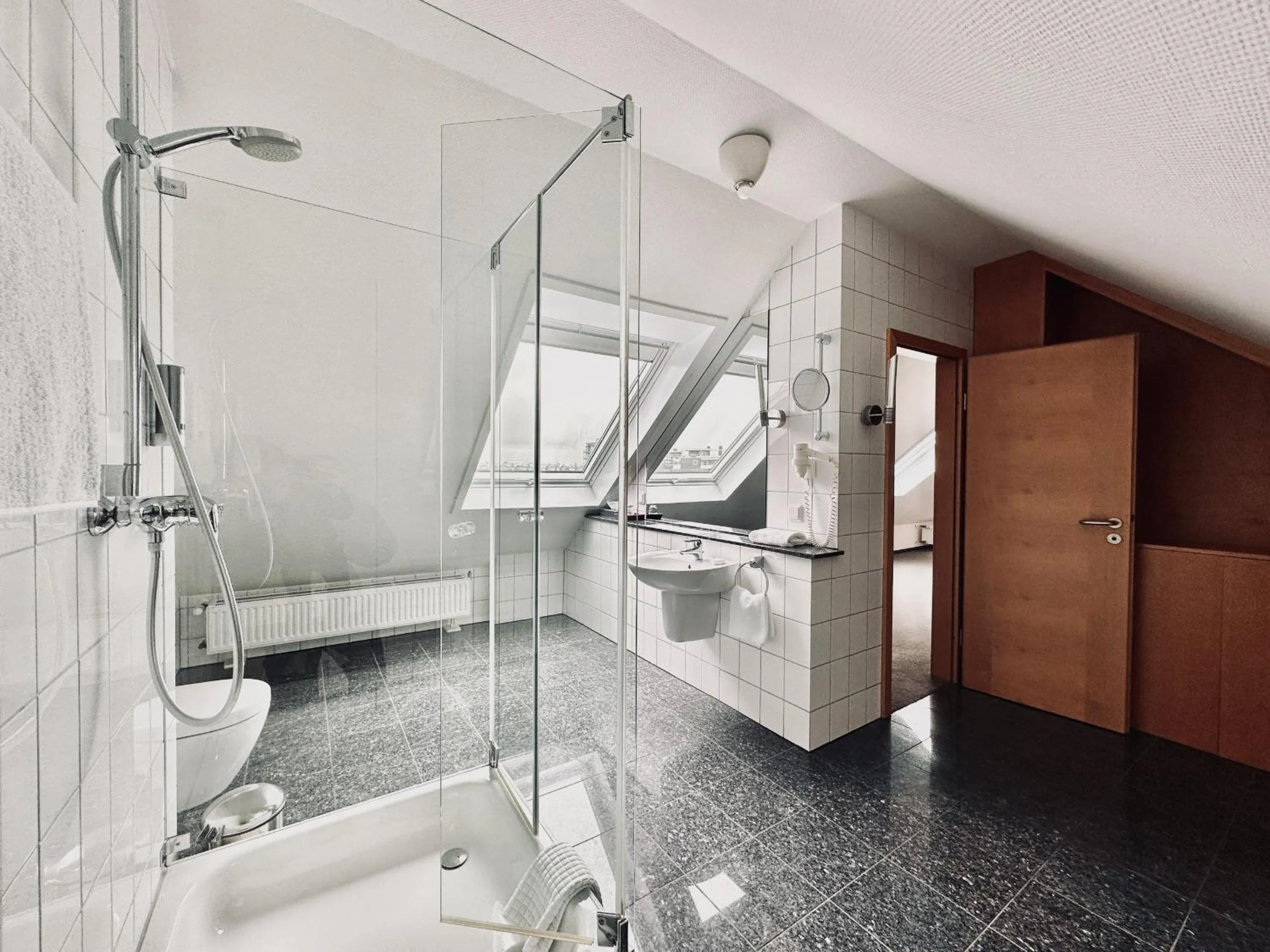 Bathroom in AvidonApartments