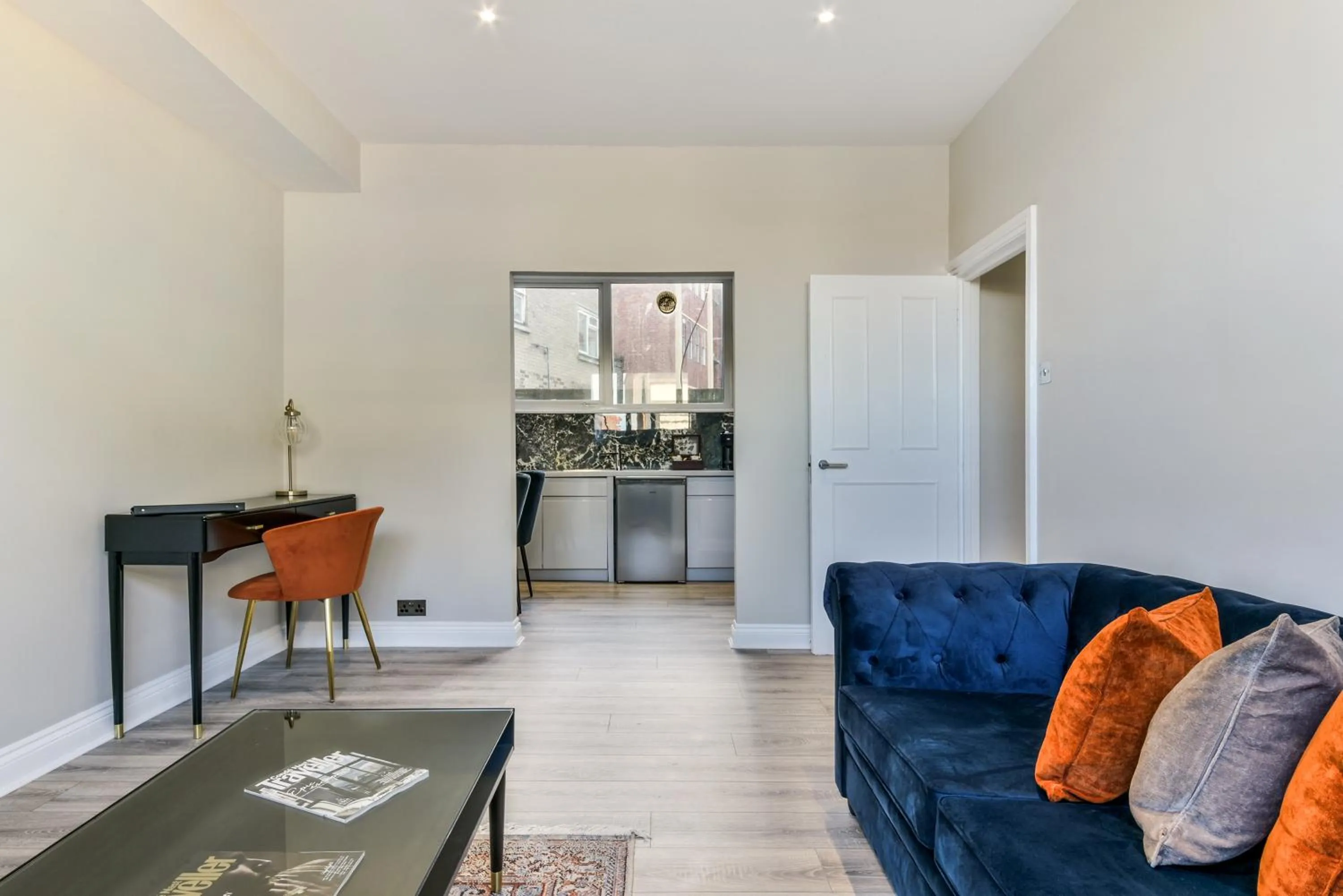 Kitchen or kitchenette in Avari Apartments - Hatton Collection