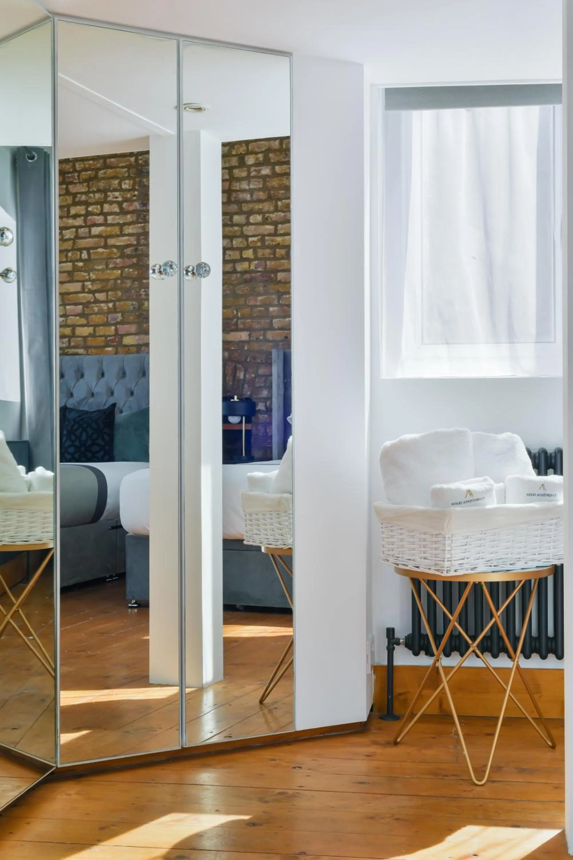 Bedroom in Avari Apartments - Hatton Collection