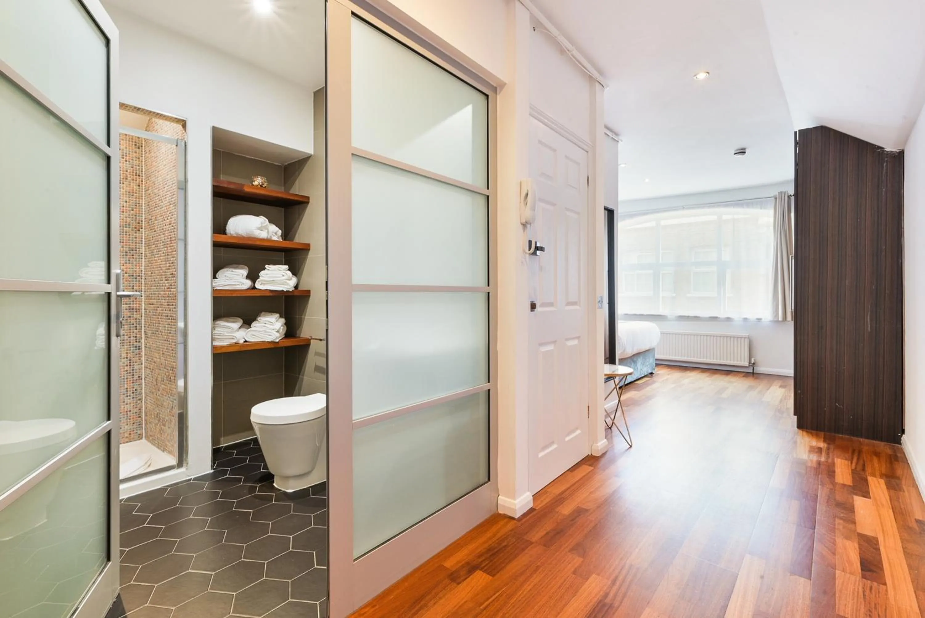 Bathroom in Avari Apartments - Hatton Collection