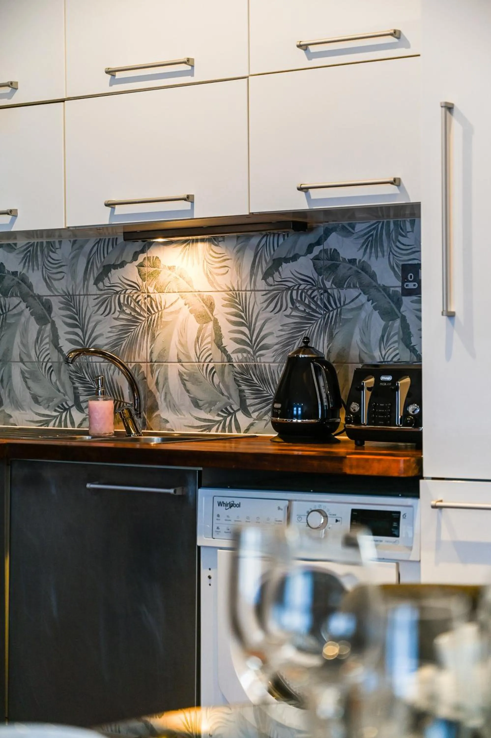 Coffee/tea facilities in Avari Apartments - Hatton Collection