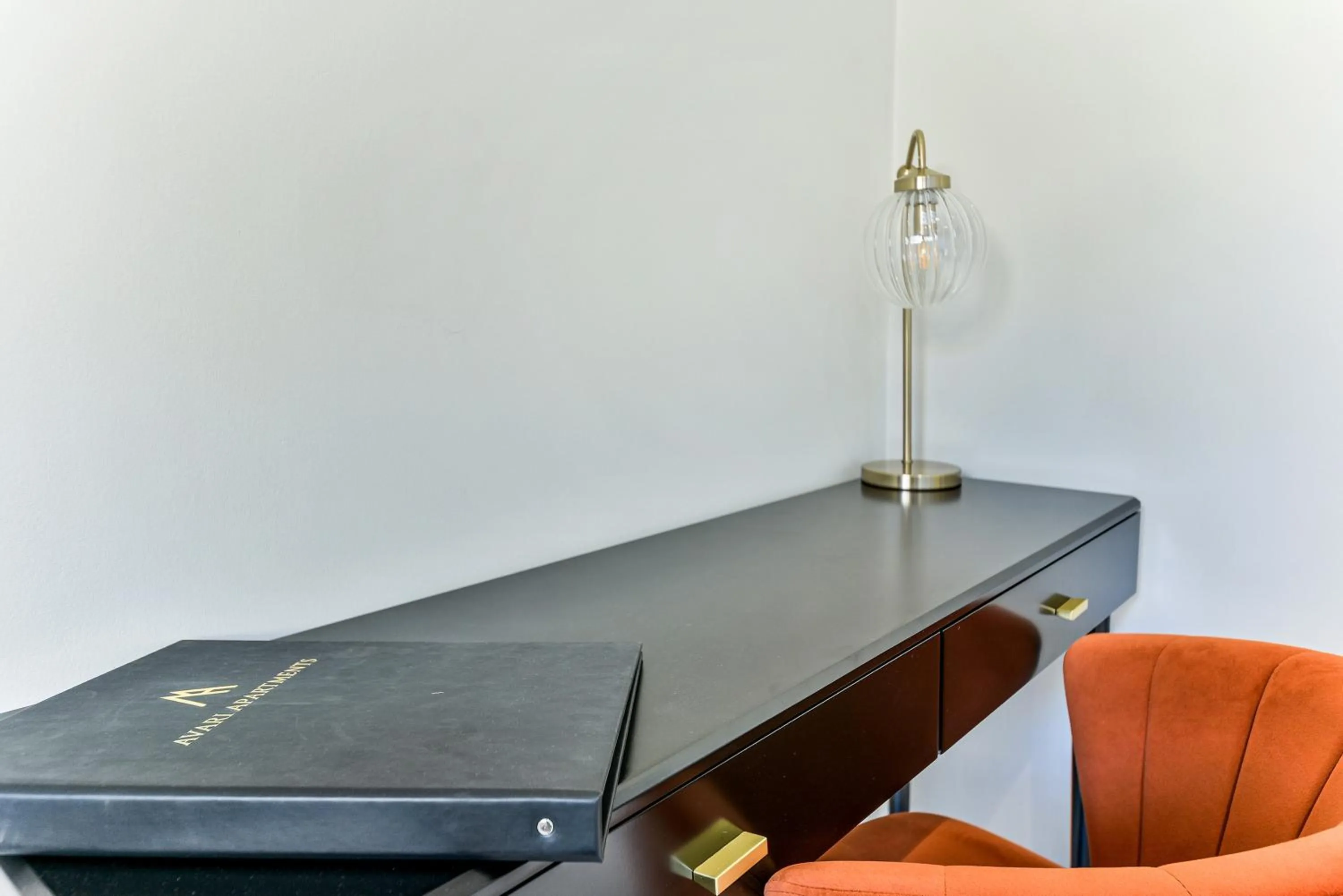 Decorative detail in Avari Apartments - Hatton Collection