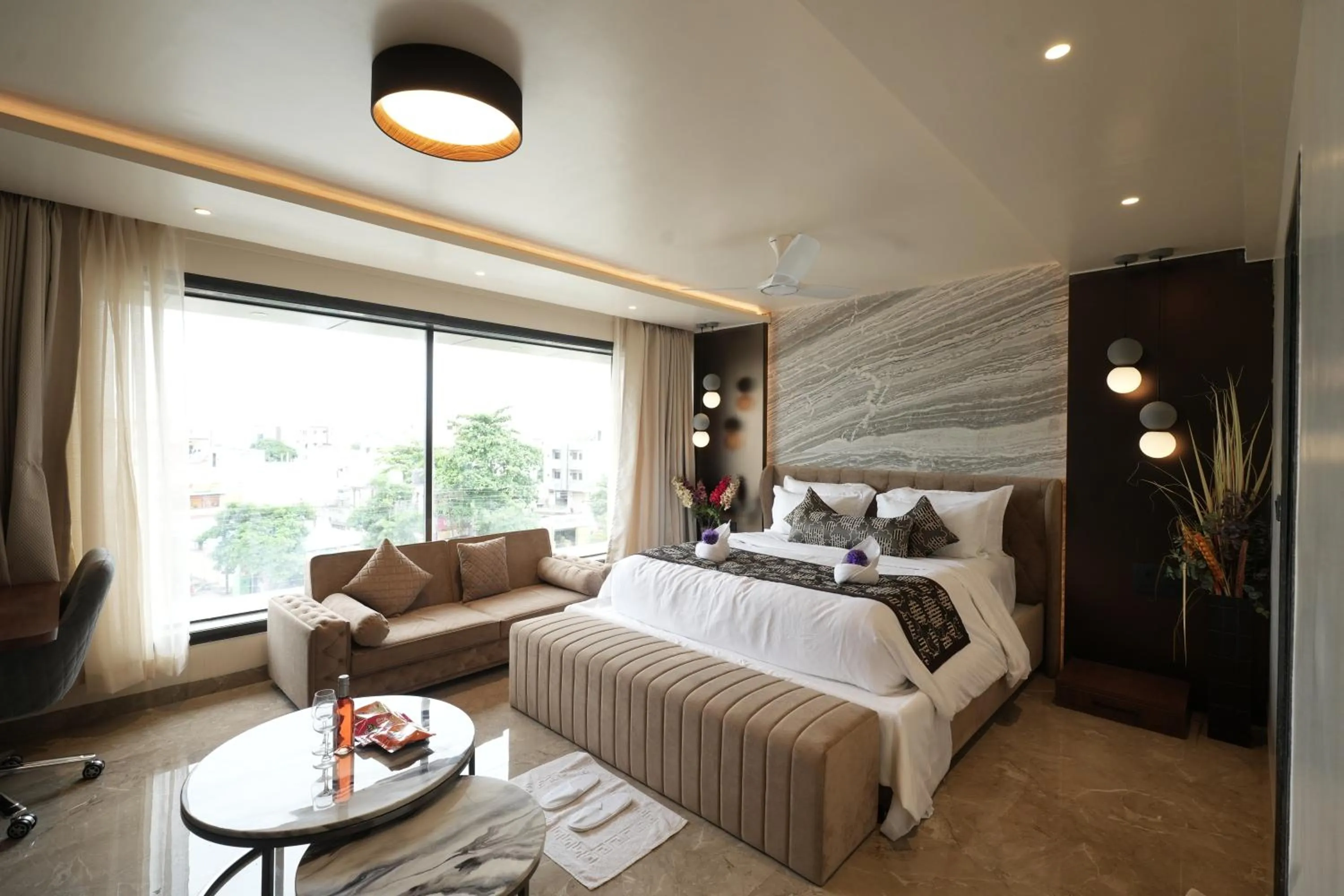 Bedroom, Bed in Hotel City Symphony