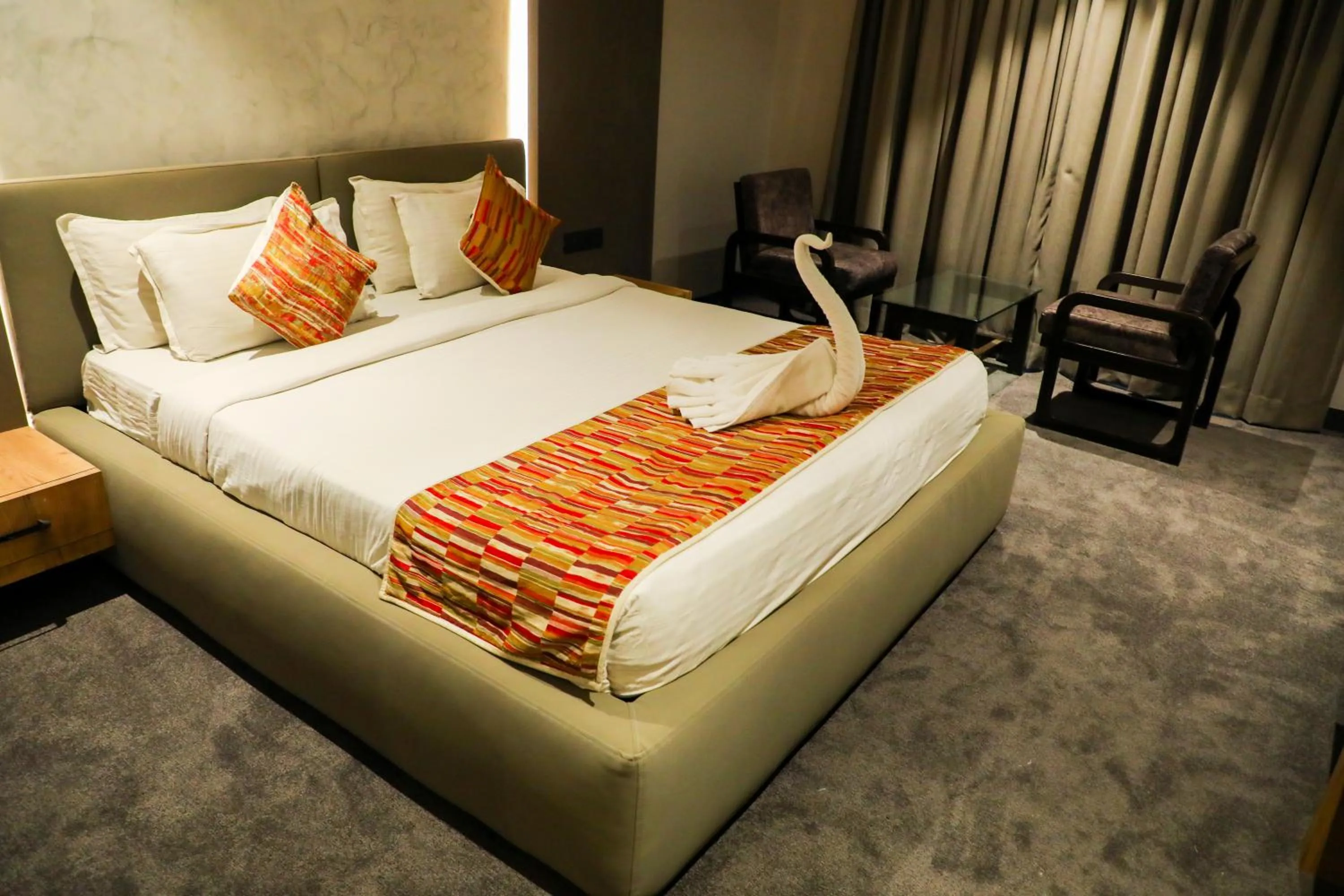 Bedroom, Bed in Hotel City Symphony