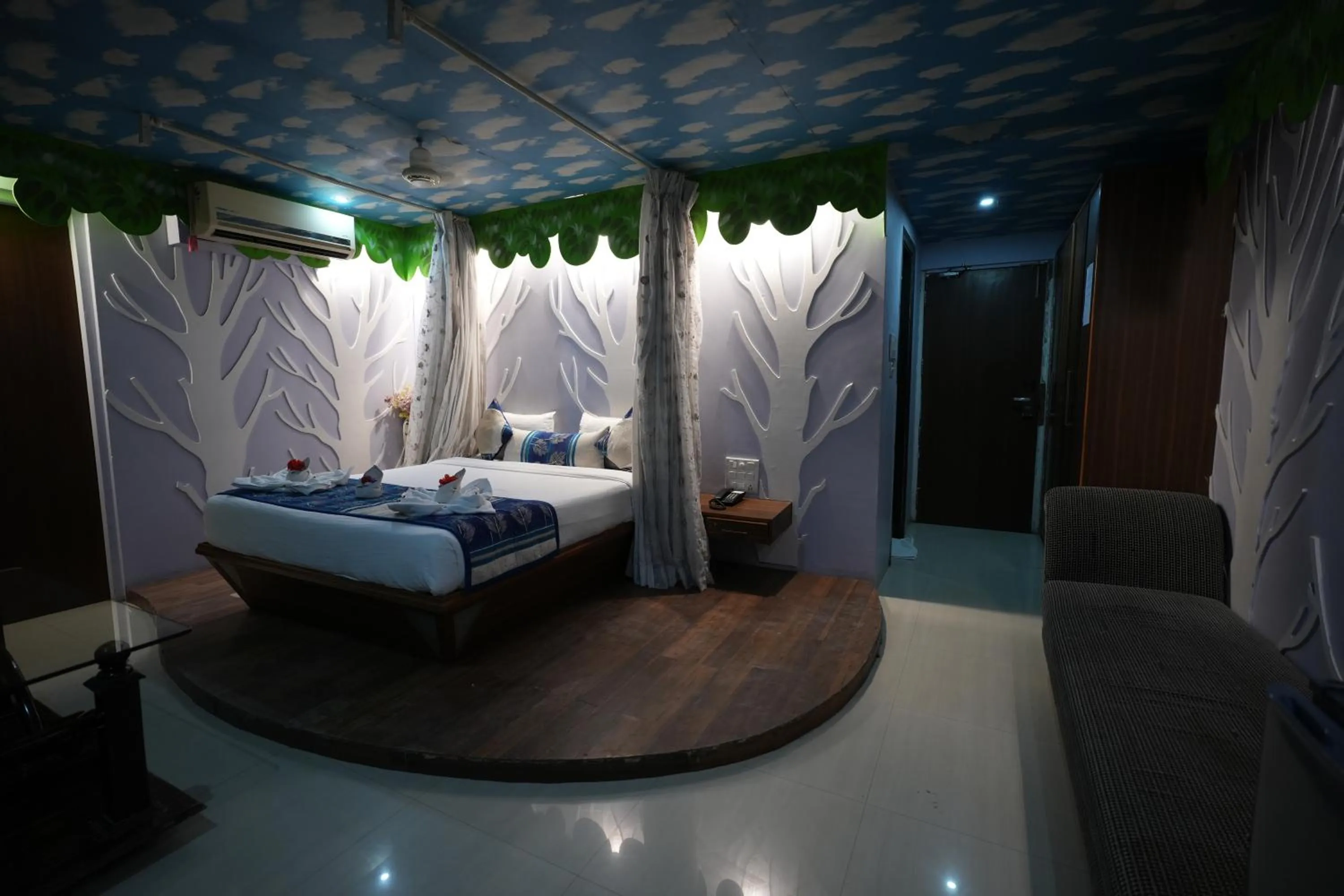 Bedroom, Bed in Hotel City Symphony