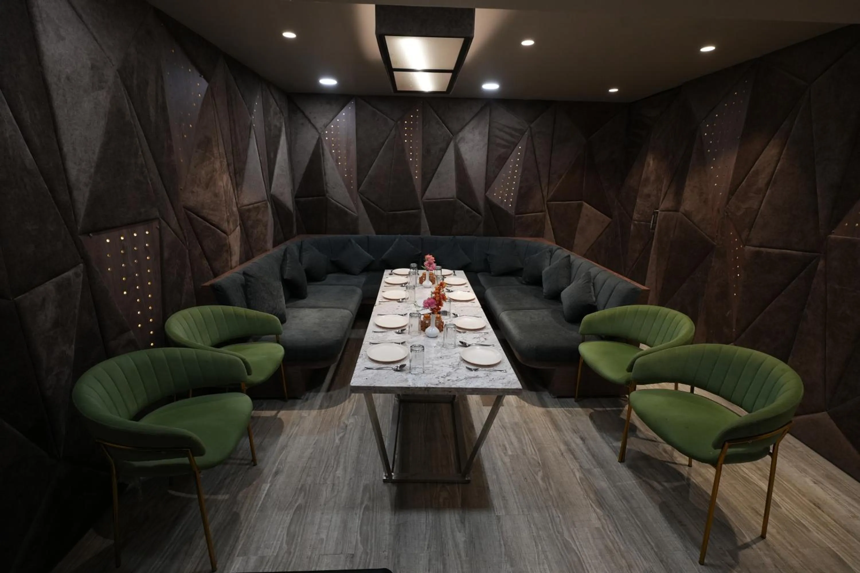 Food and drinks in Hotel City Symphony